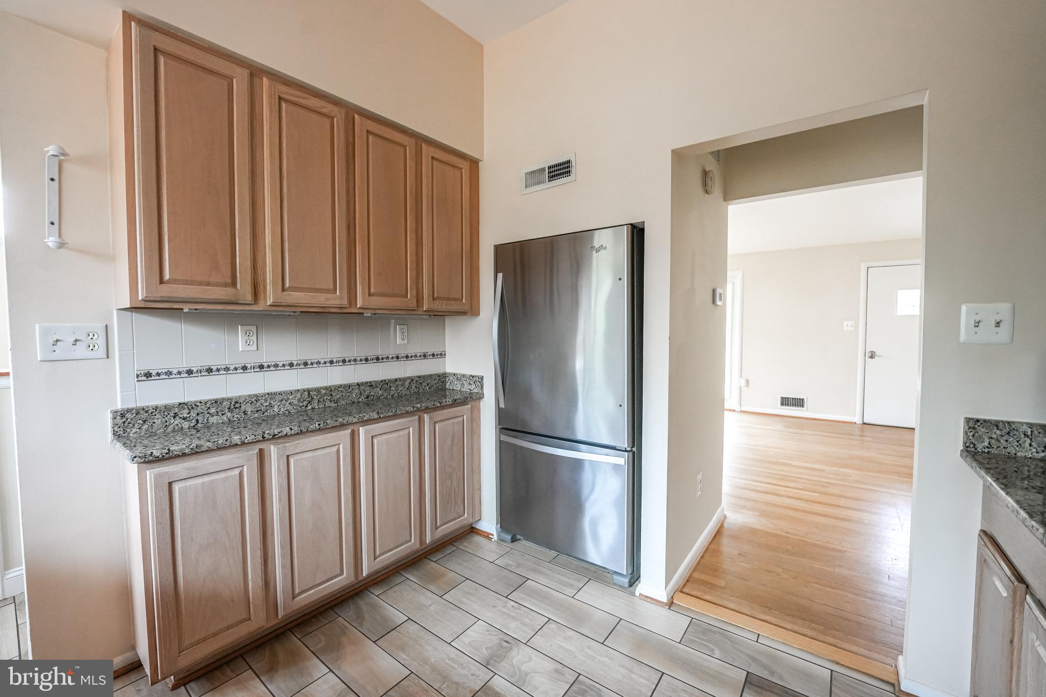 RAYMONDALE - Residential Lease