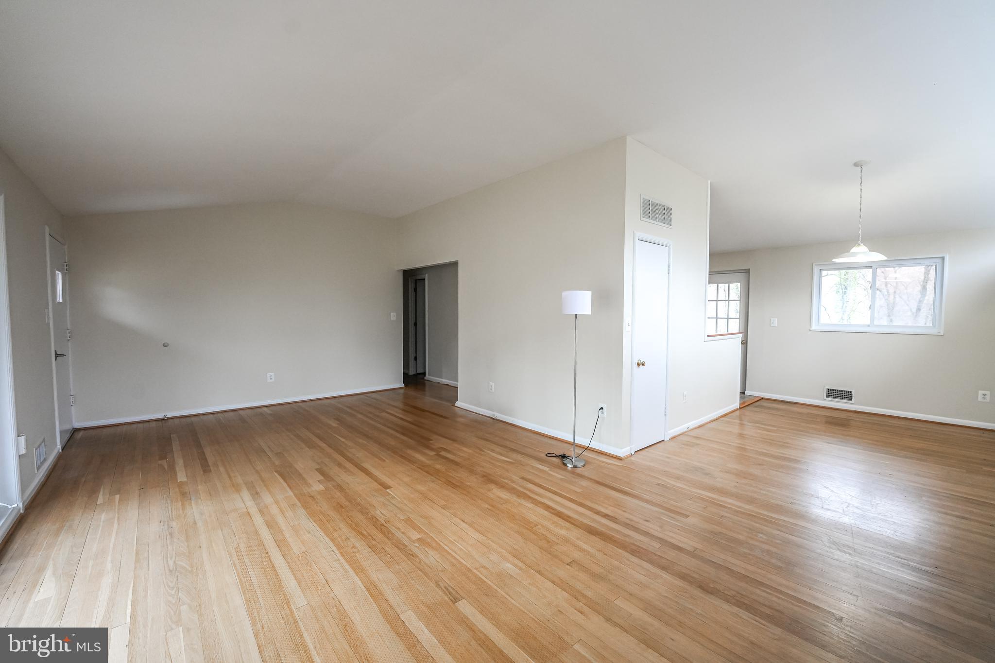 RAYMONDALE - Residential Lease