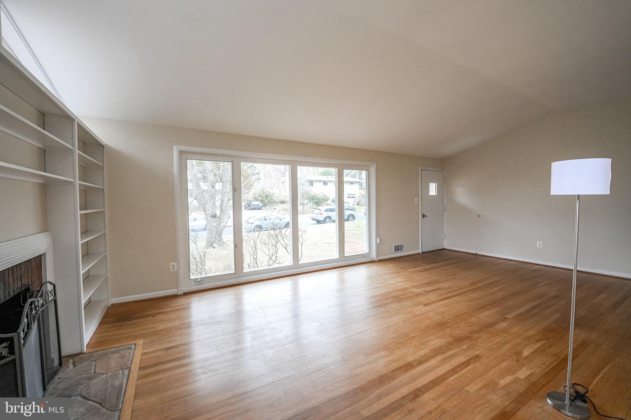 RAYMONDALE - Residential Lease