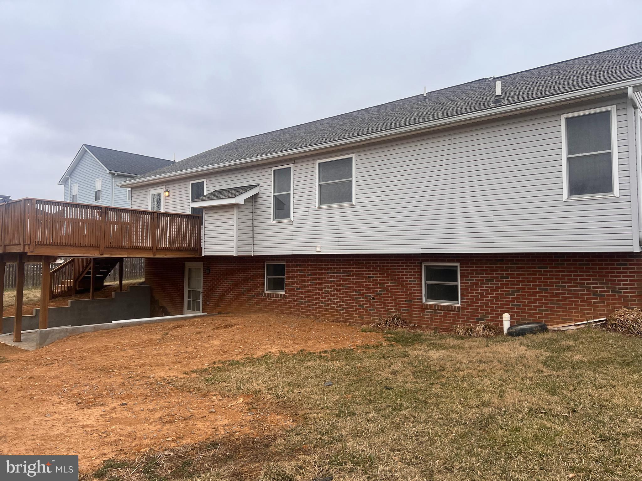 BRIAR RUN - Residential Lease