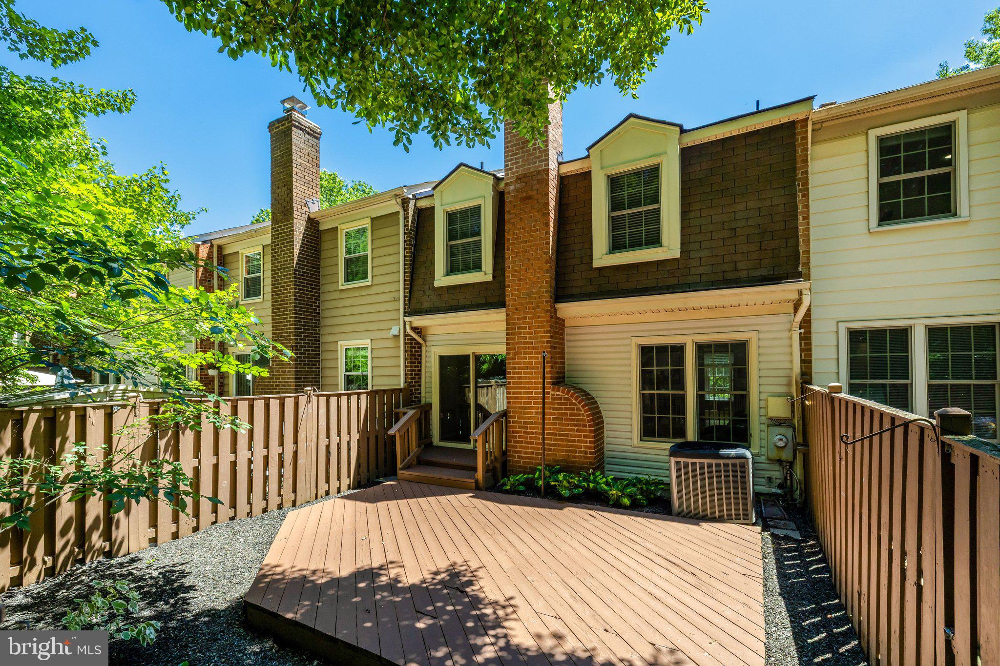 COUNTRY CREEK - Residential