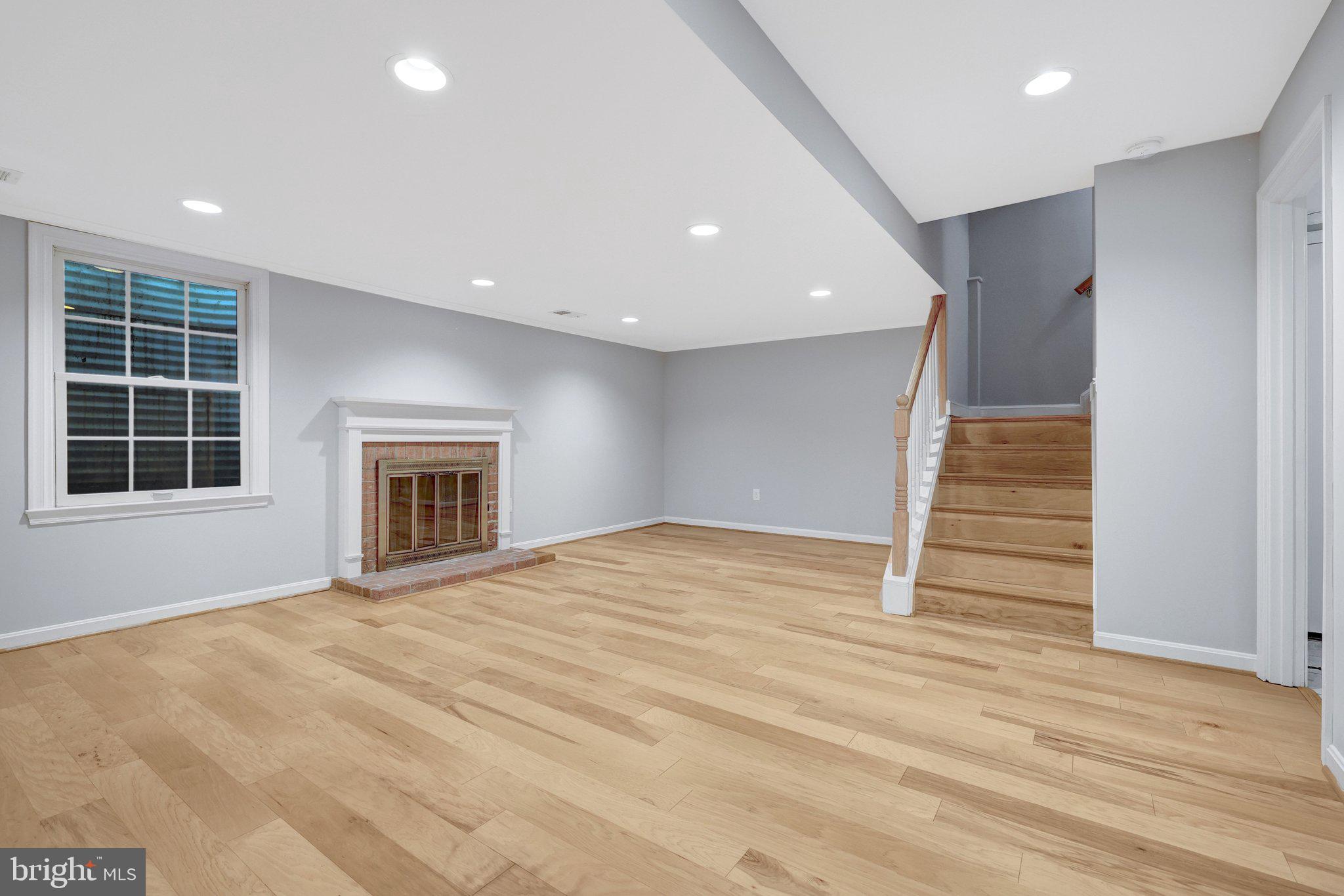 COUNTRY CREEK - Residential