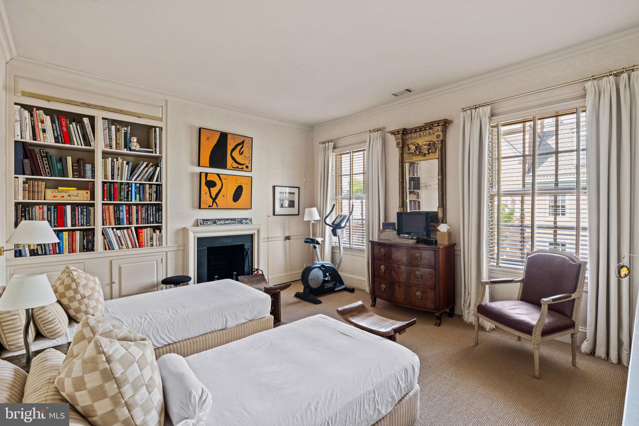 RITTENHOUSE SQUARE - Residential
