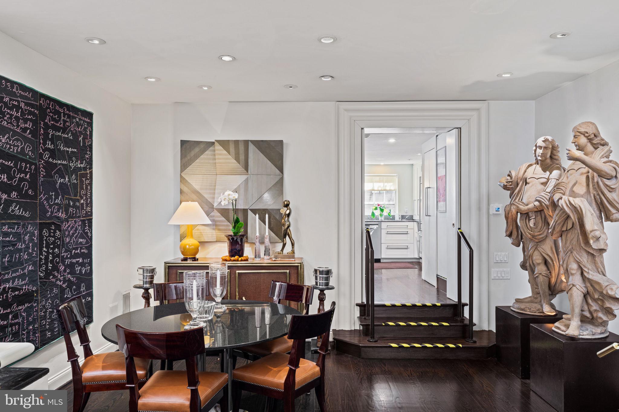 RITTENHOUSE SQUARE - Residential