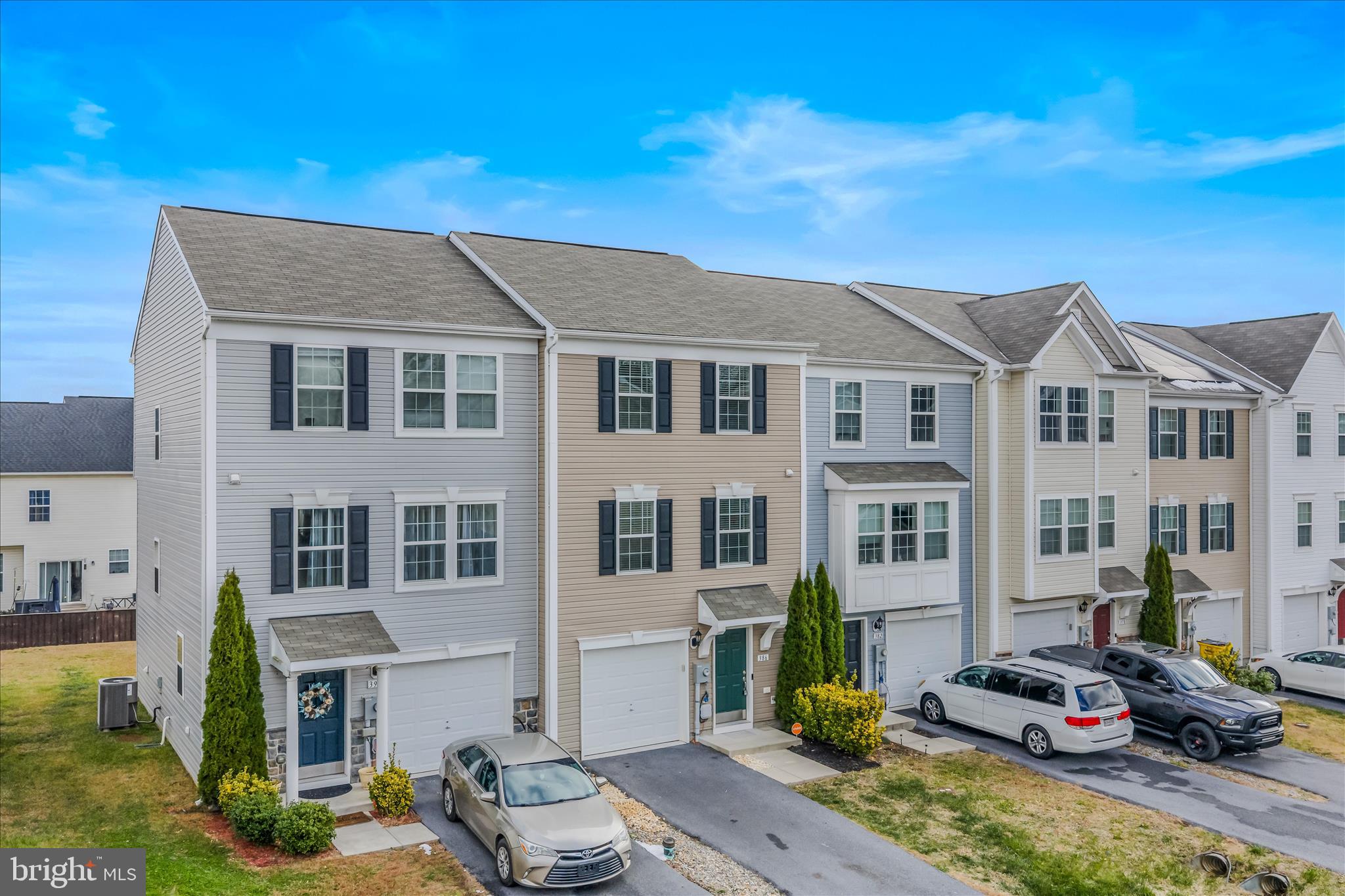STONEBROOK VILLAGE - Residential
