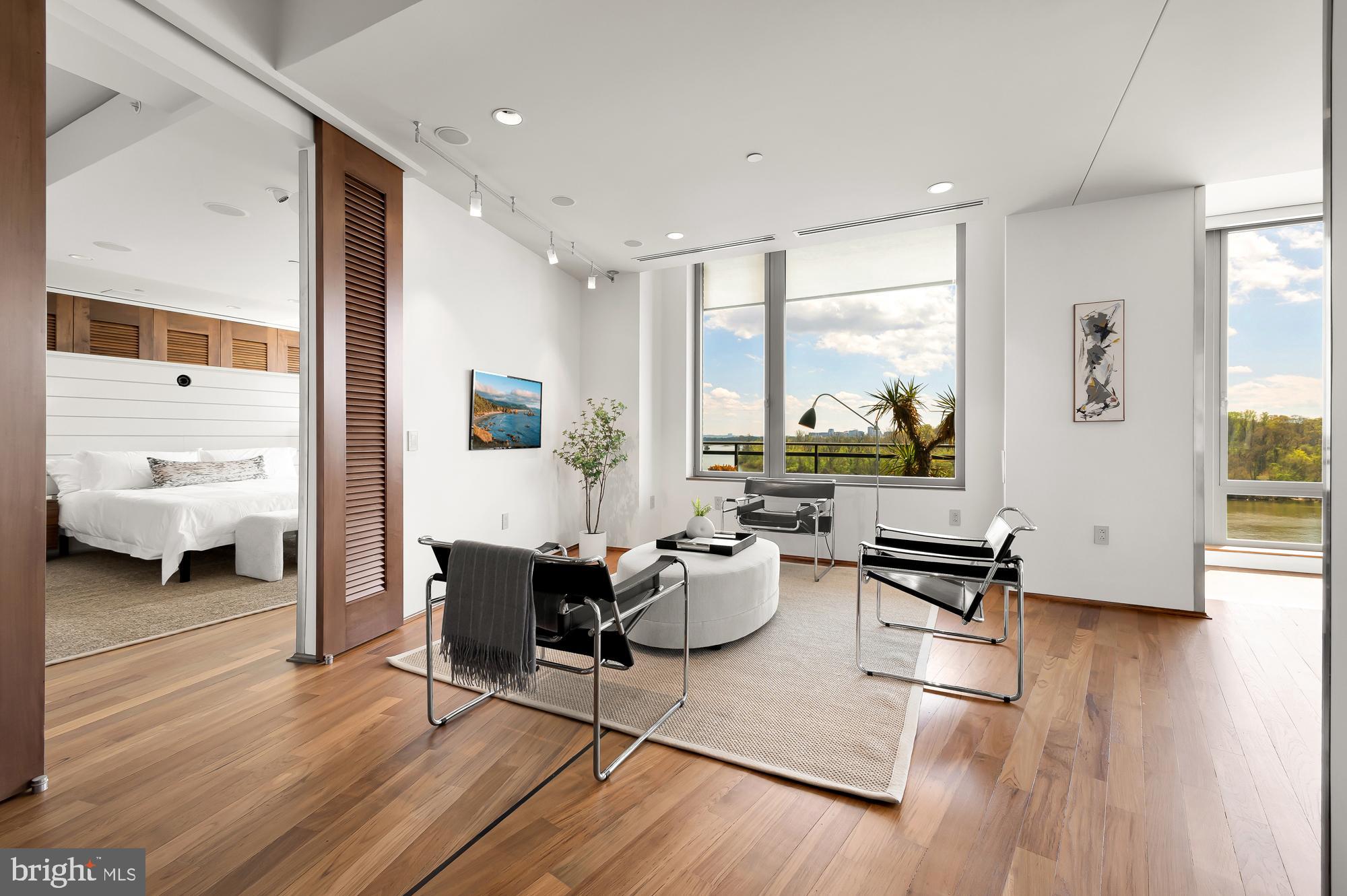GEORGETOWN - Residential
