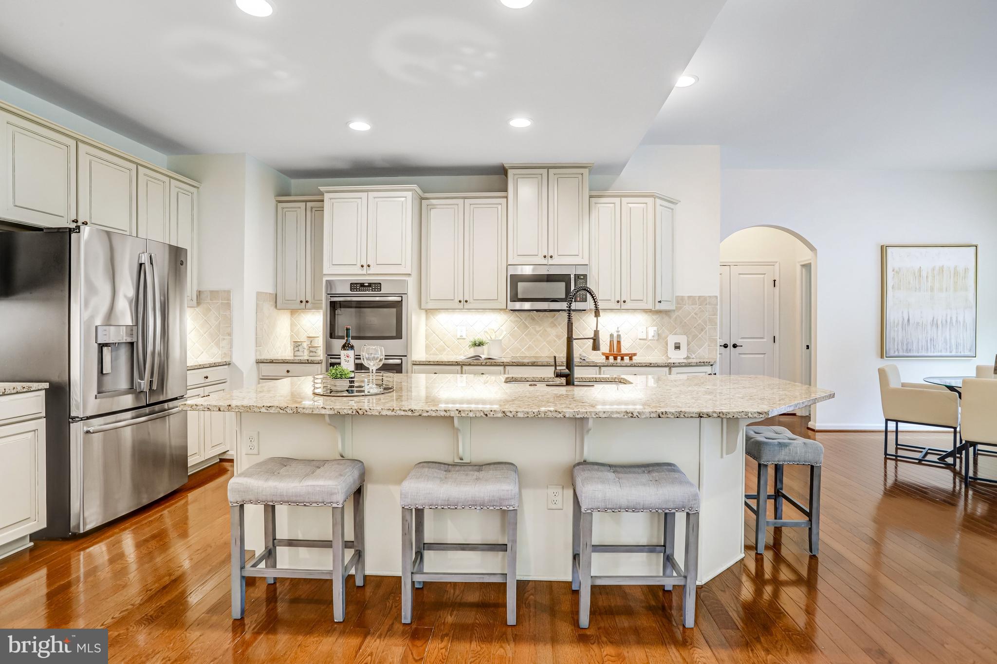 MARBURY - Residential