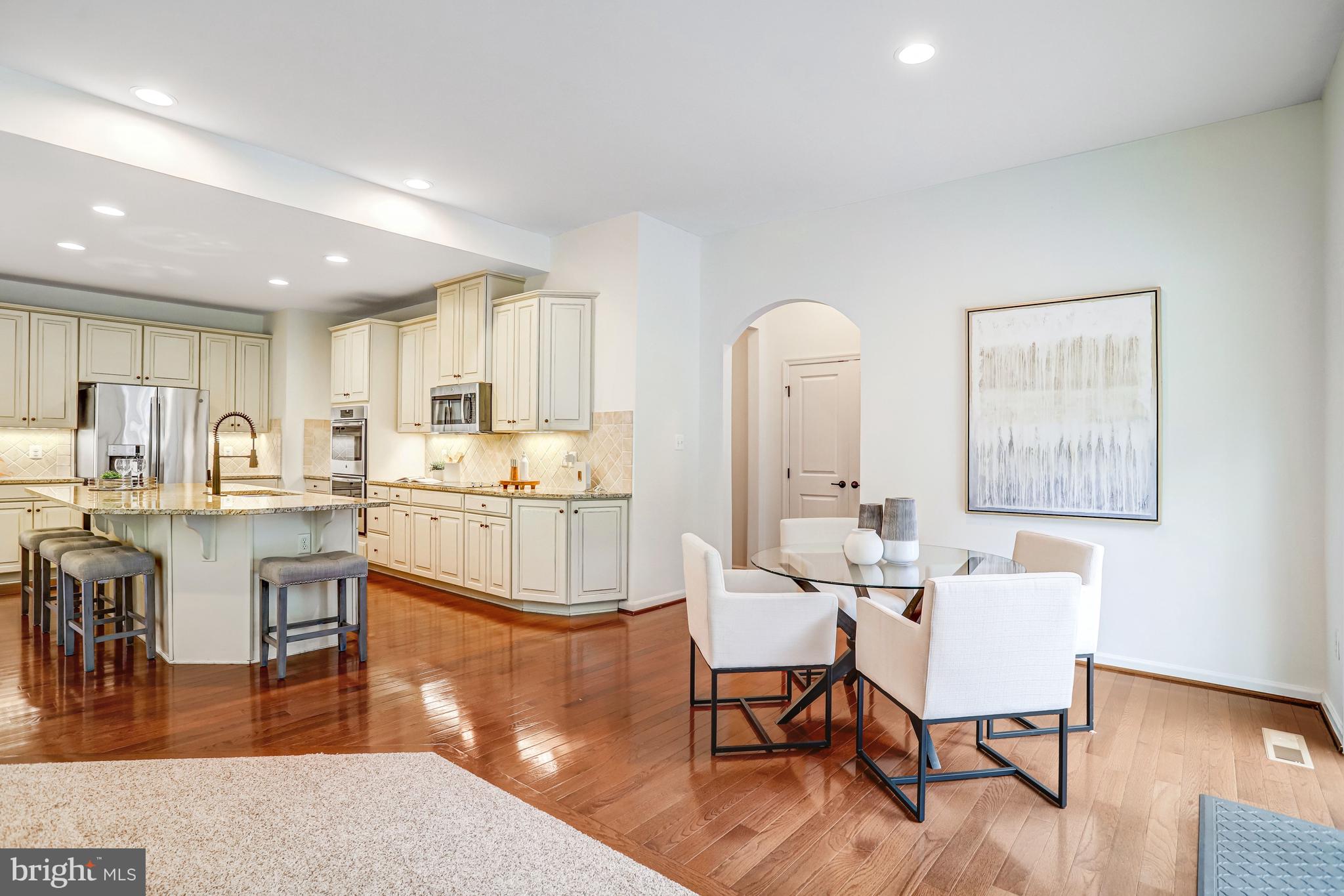 MARBURY - Residential