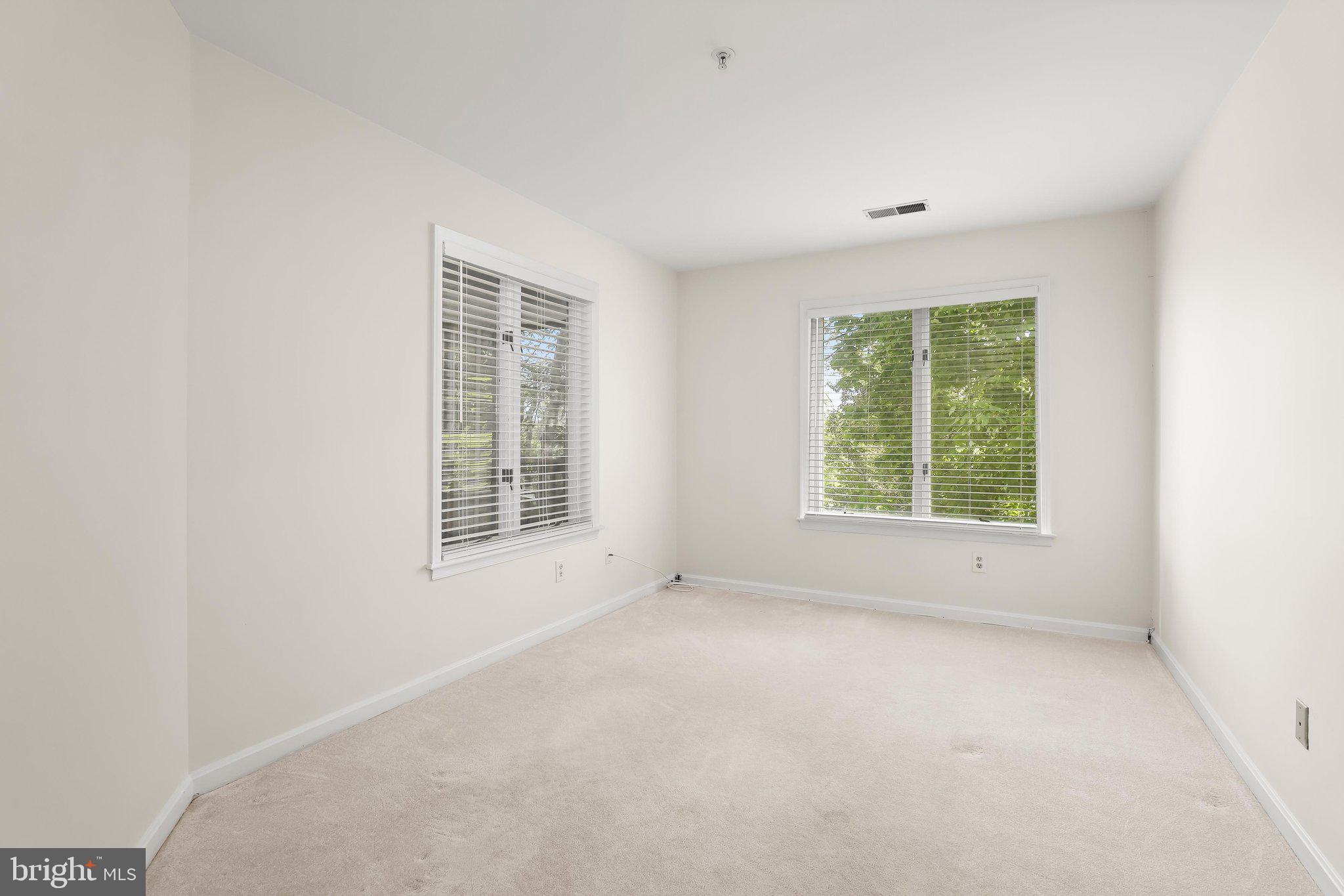 PARRS RIDGE - Residential