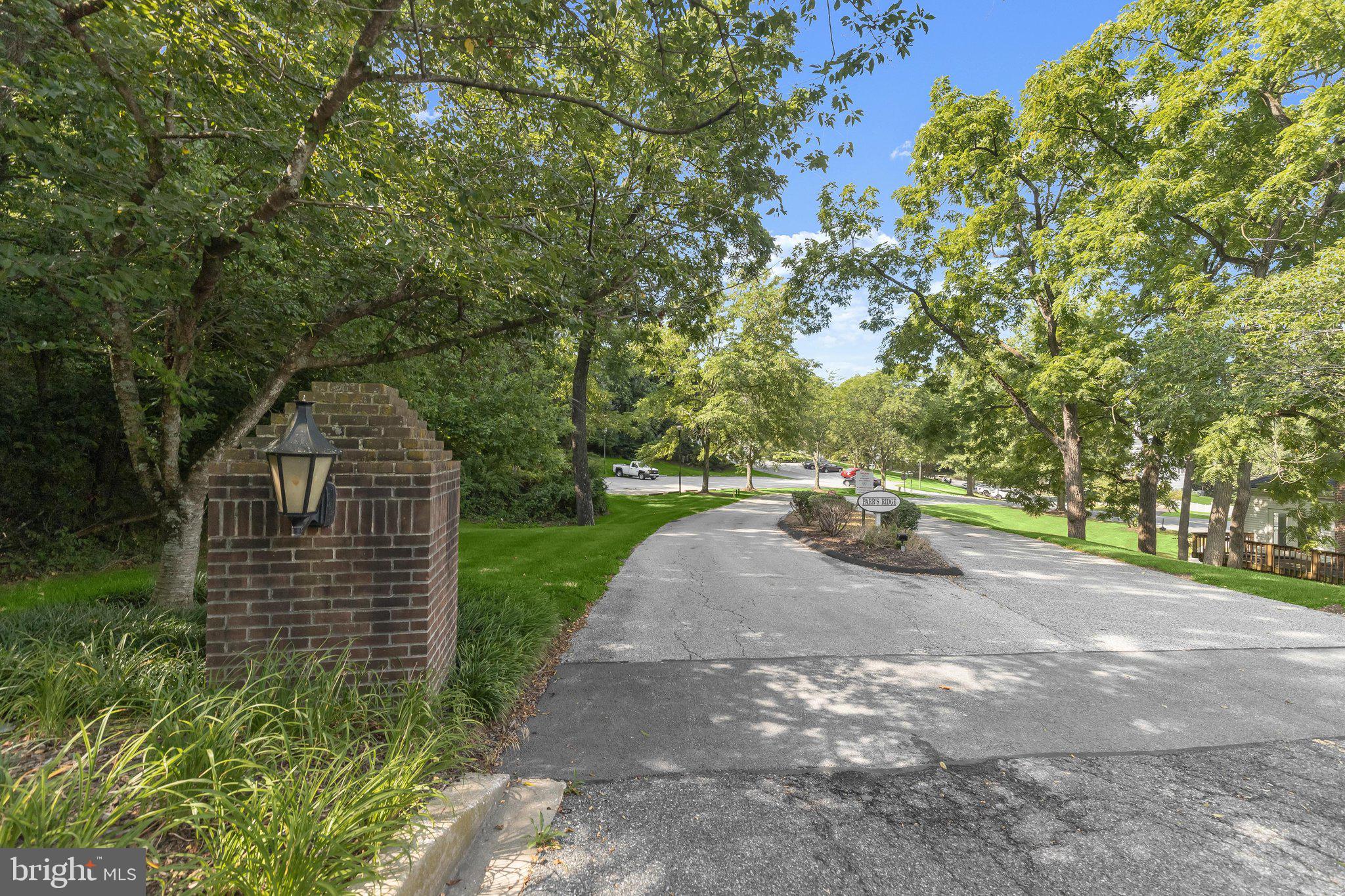 PARRS RIDGE - Residential