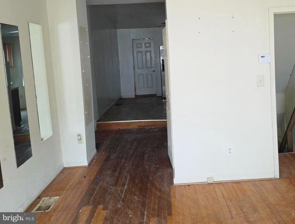 BROADWAY EAST - Residential