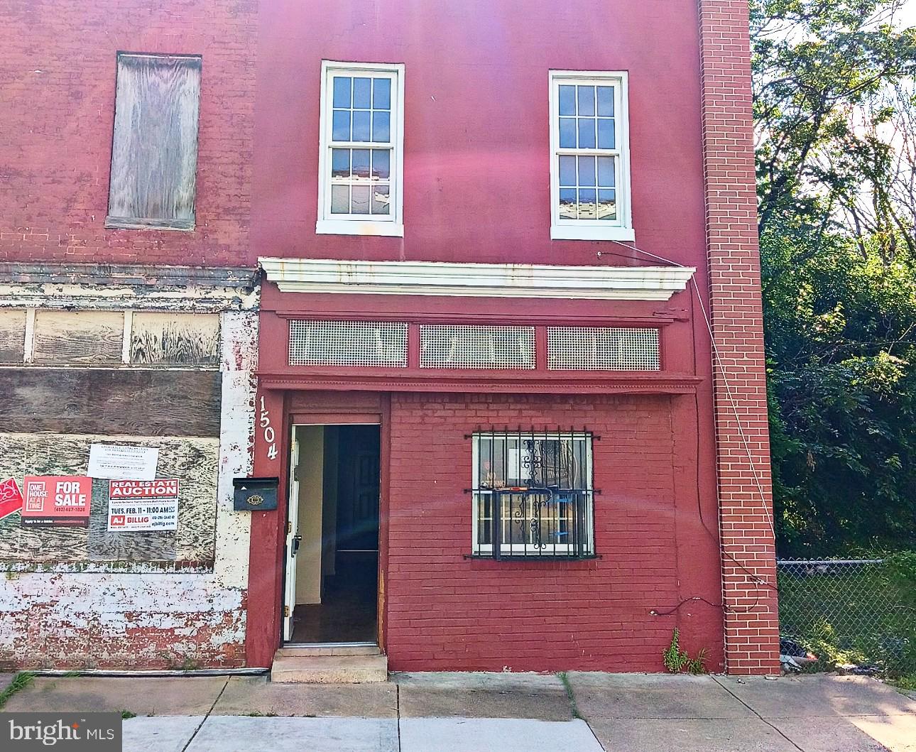 BROADWAY EAST - Residential