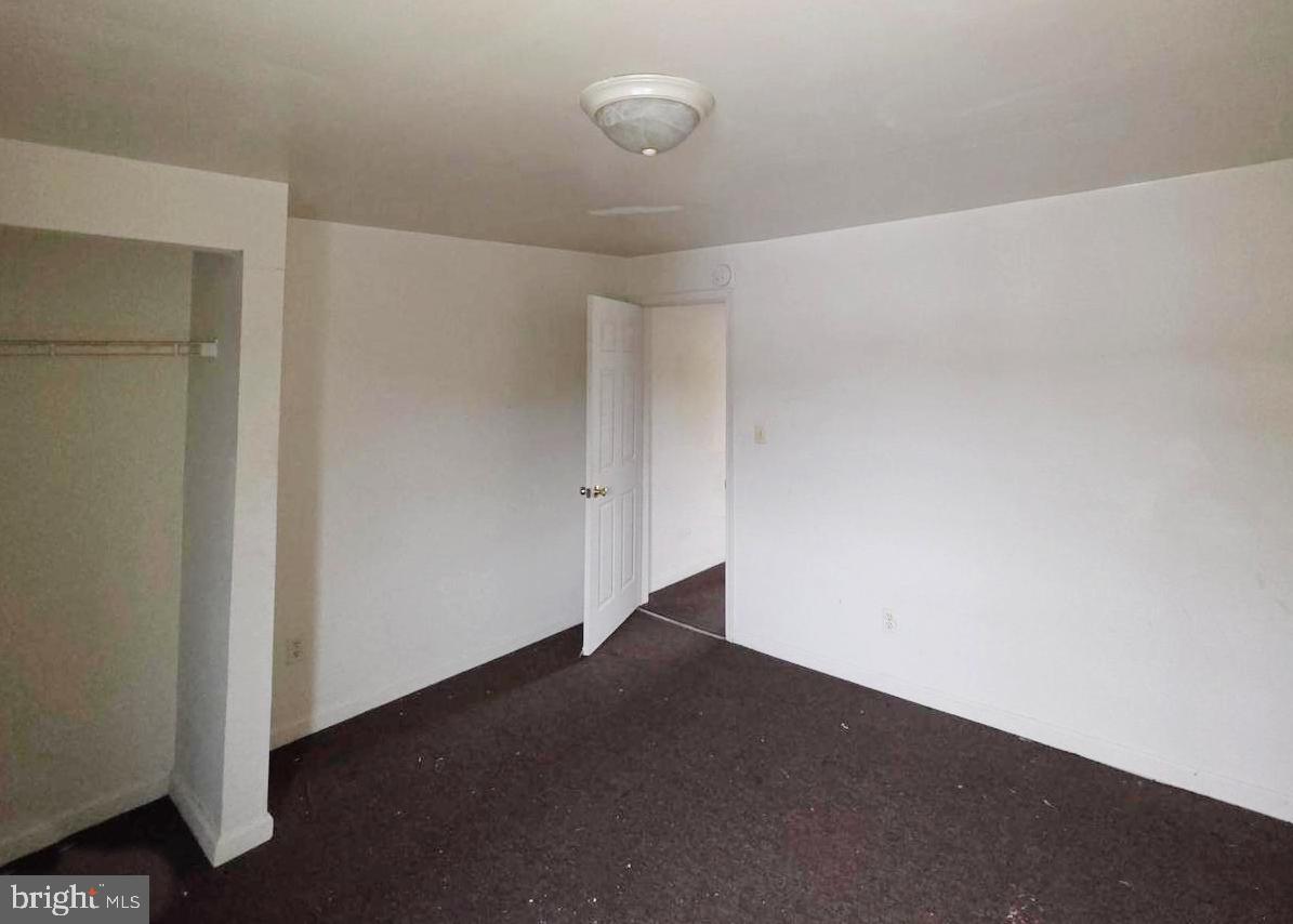 BROADWAY EAST - Residential