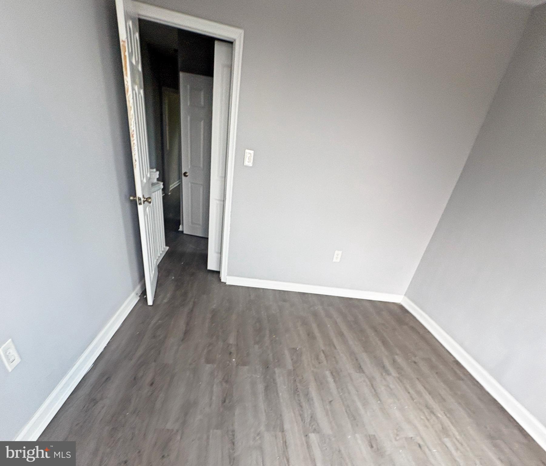 BROADWAY EAST - Residential