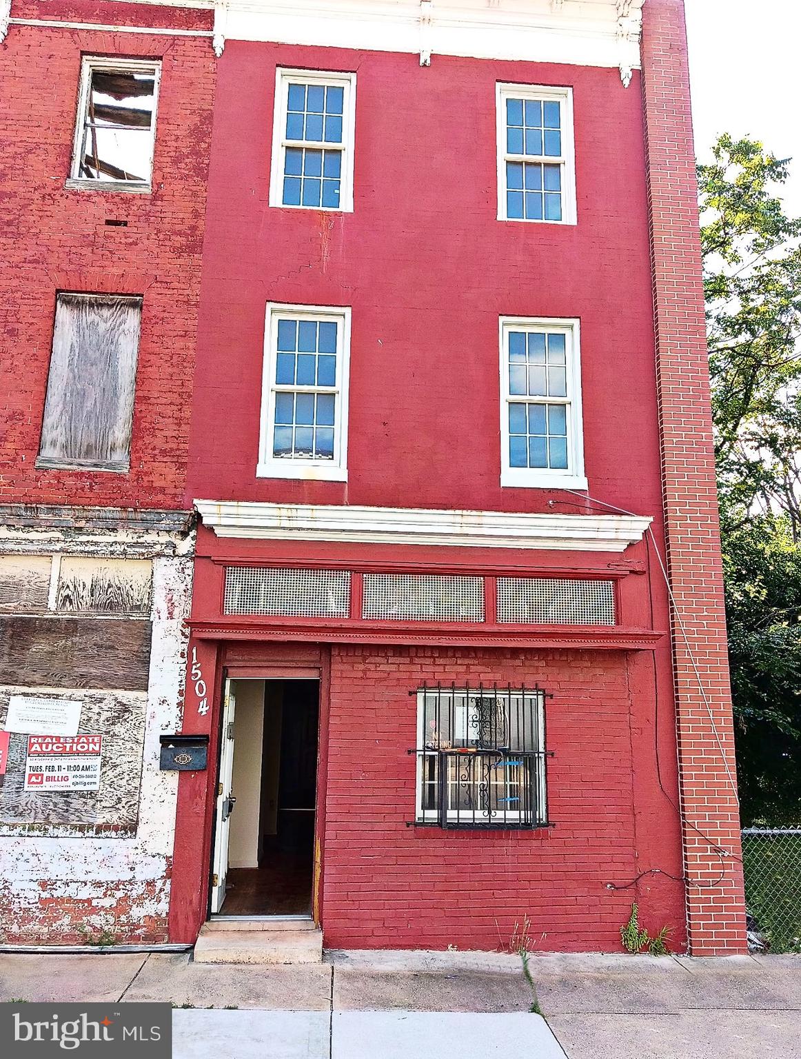 BROADWAY EAST - Residential