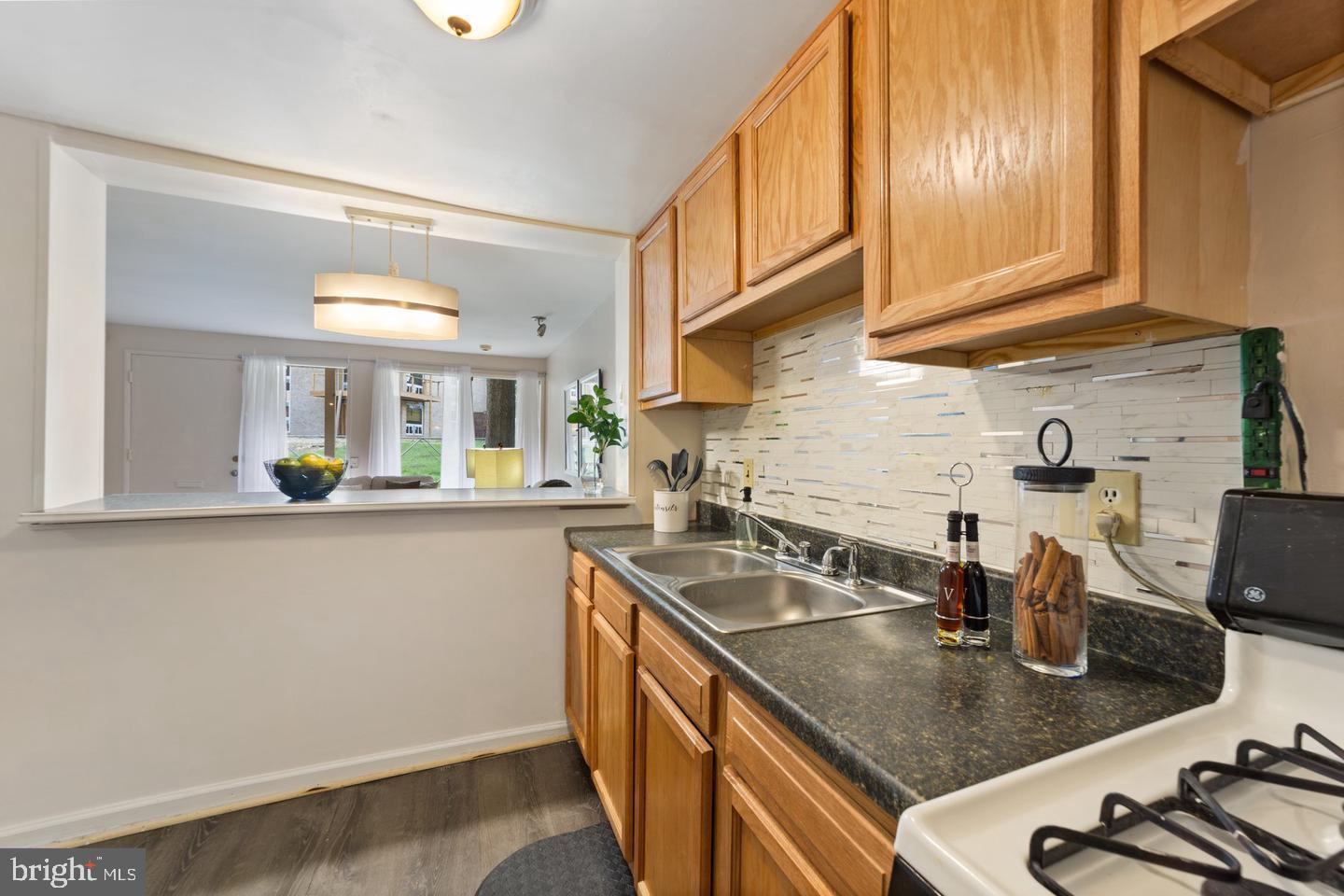 HOLLY HILL CONDOMINIUMS - Residential