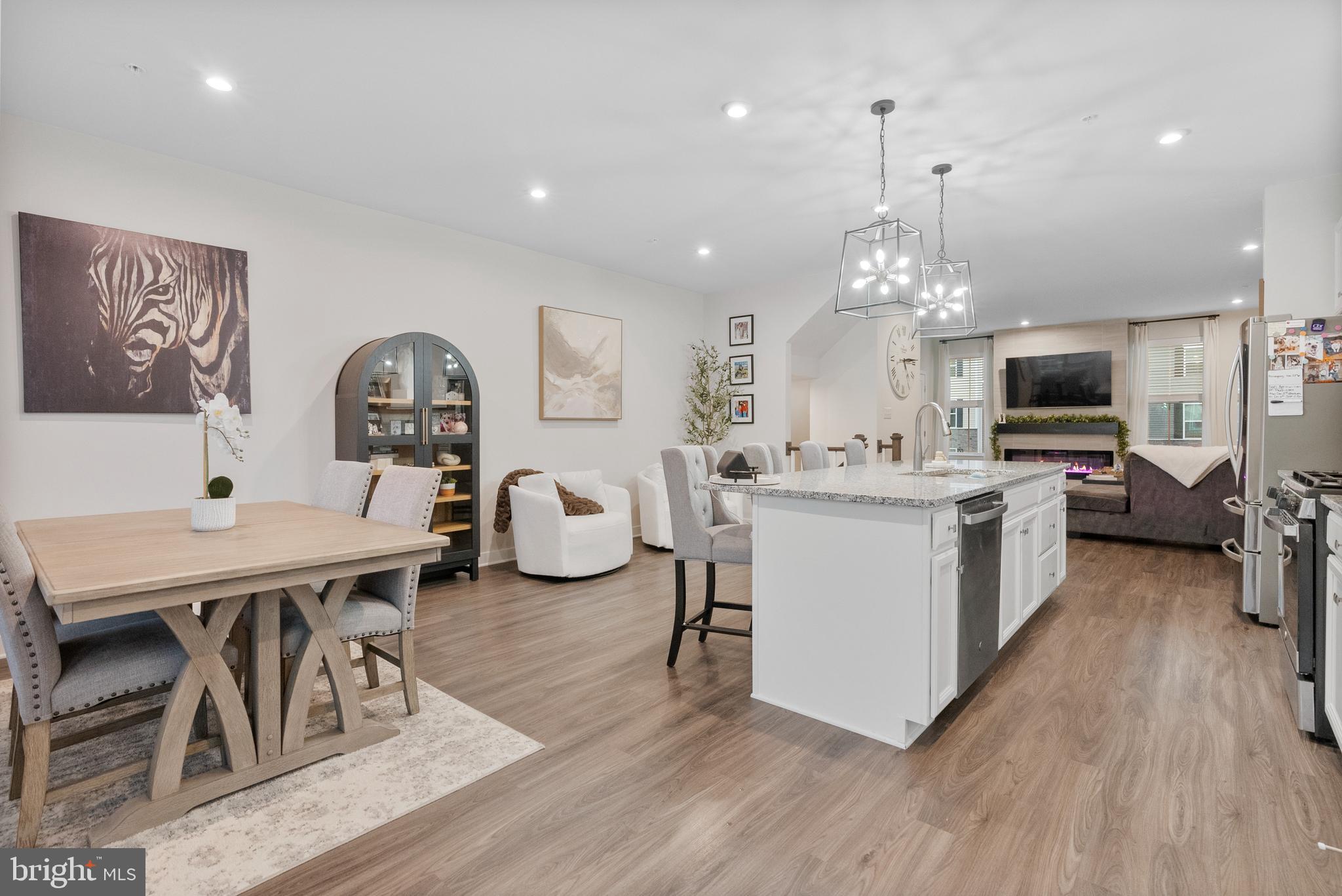 MAPLEVIEW - Residential