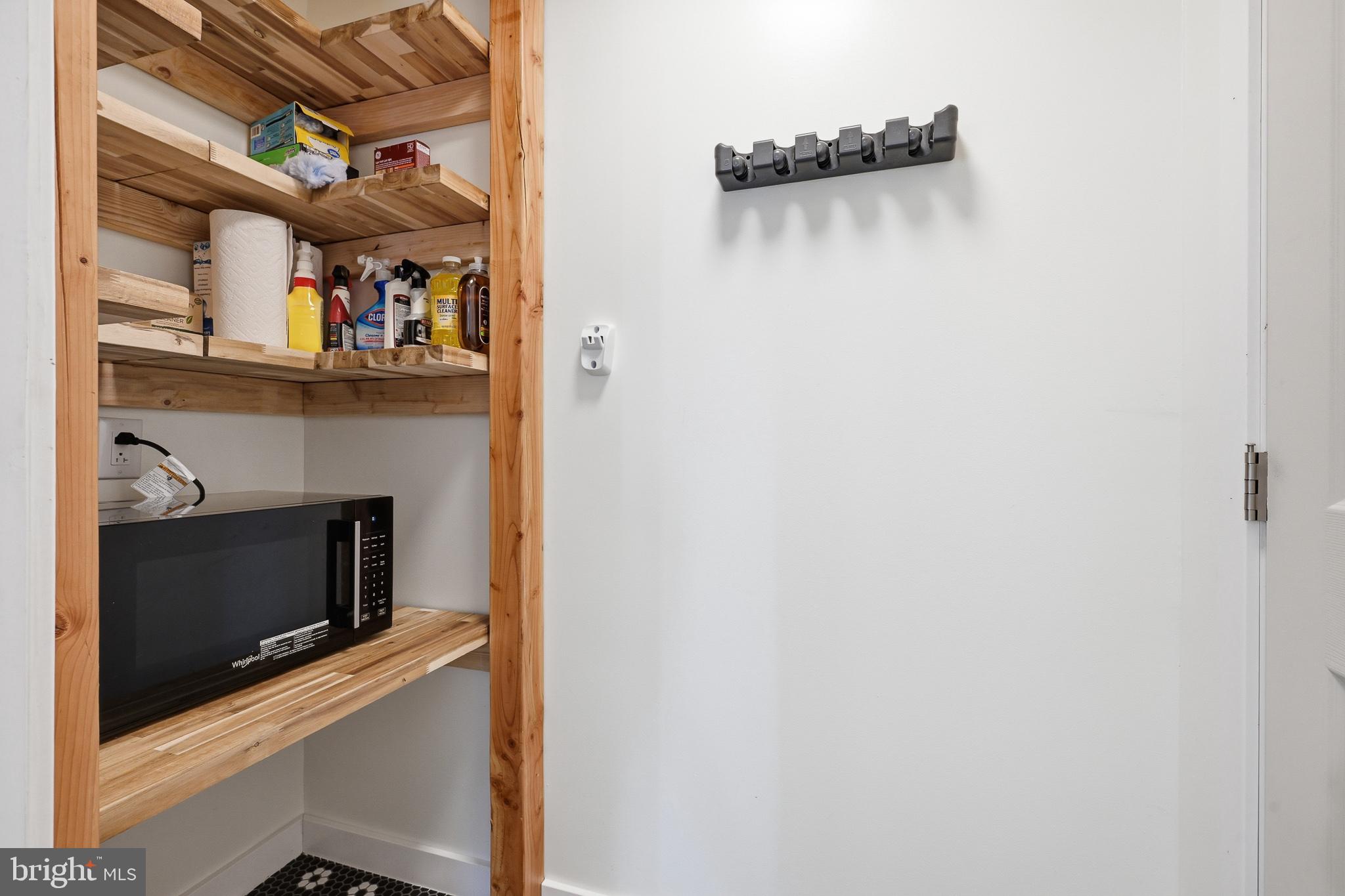 MIDDLETOWN - Residential