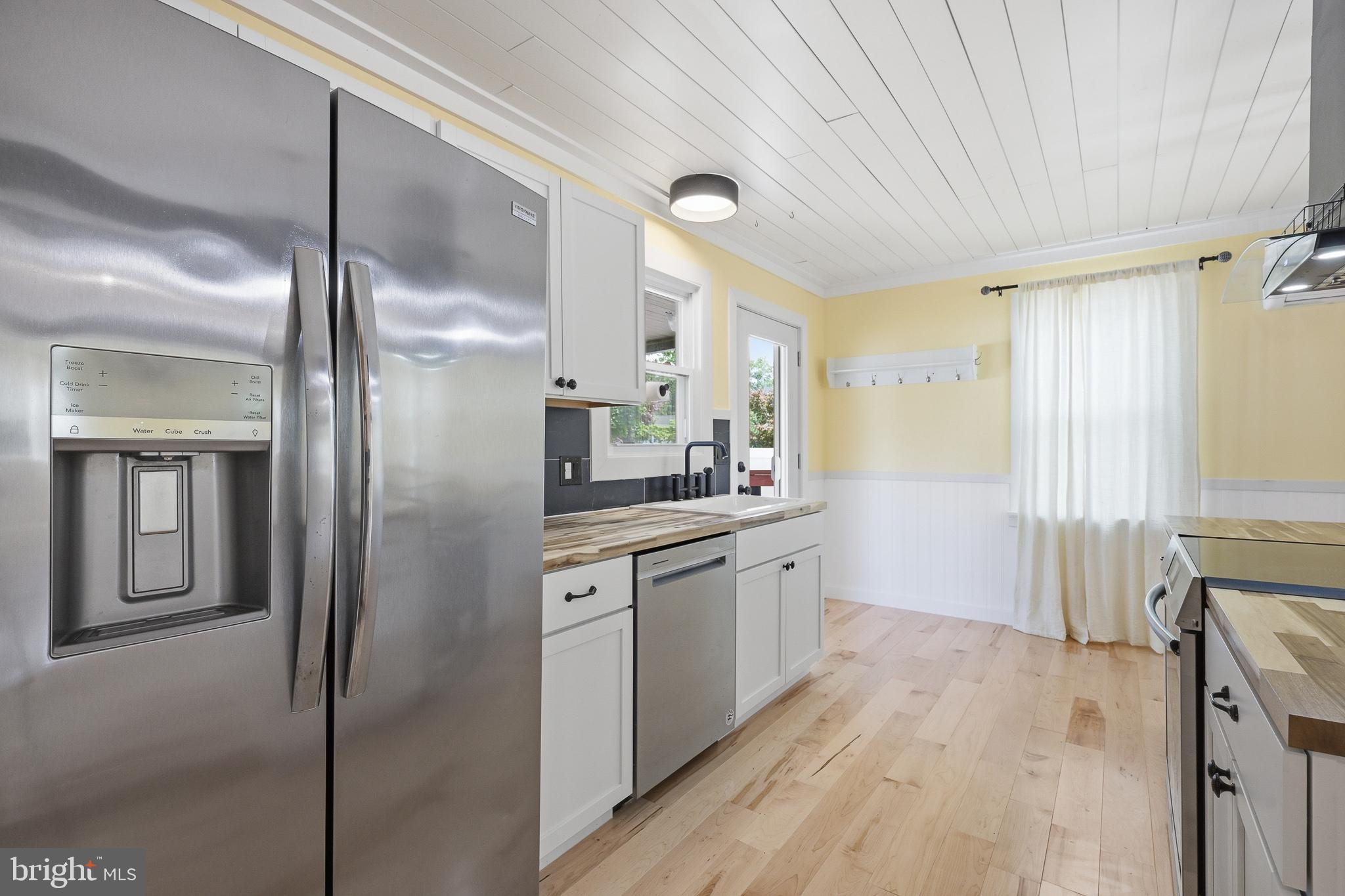 MIDDLETOWN - Residential