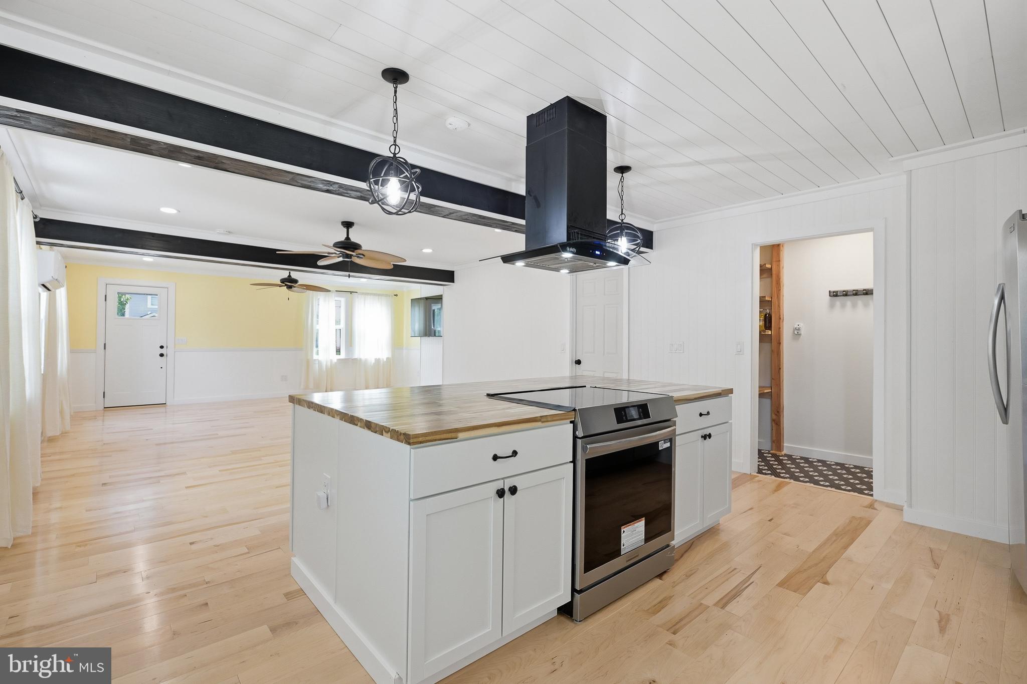 MIDDLETOWN - Residential