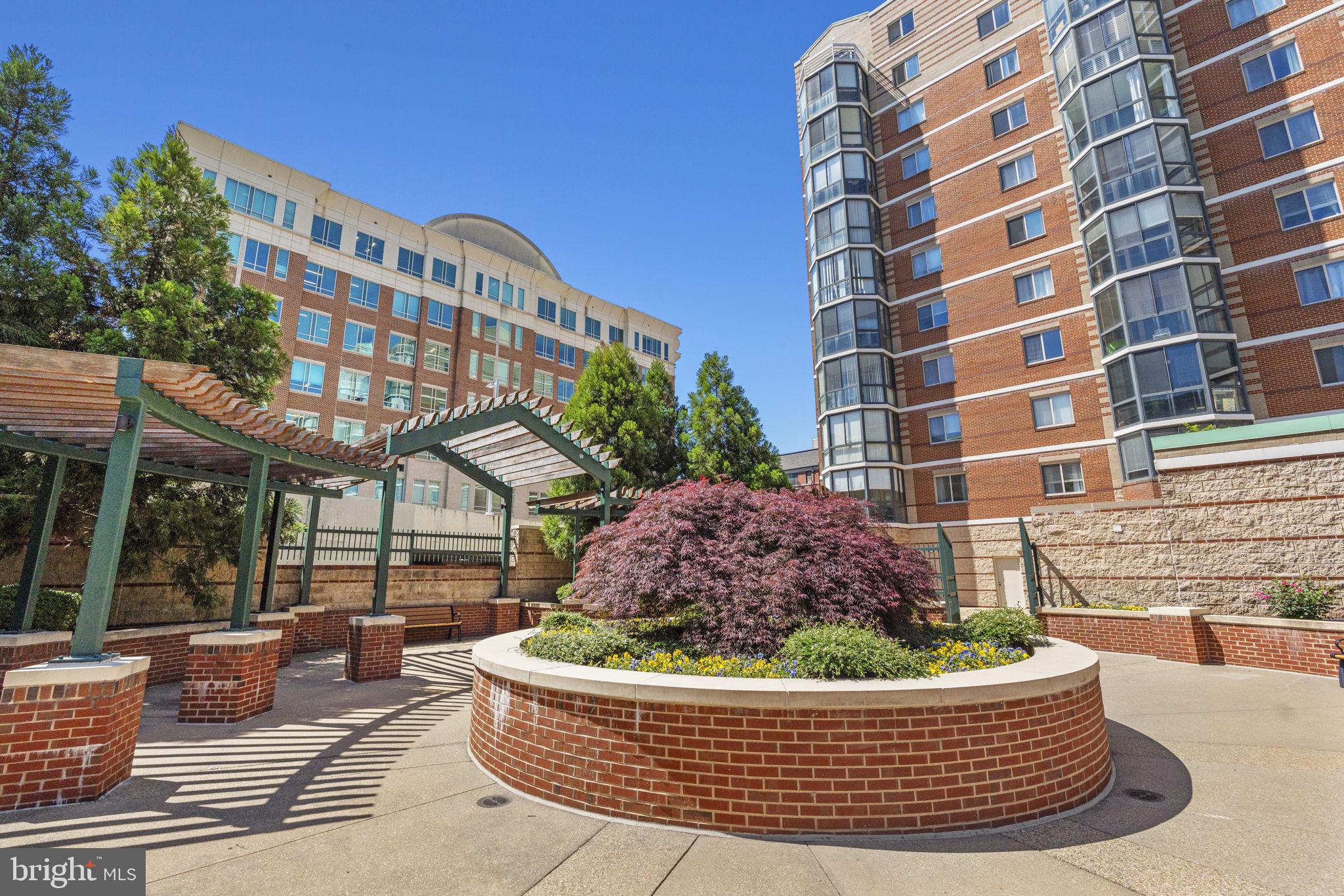 THE VICTORIA CODM - Residential