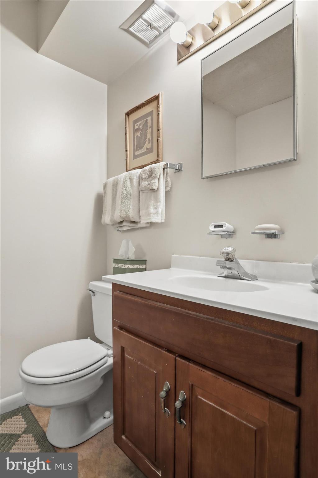EDGEWOOD CONDOMMINIUMS - Residential