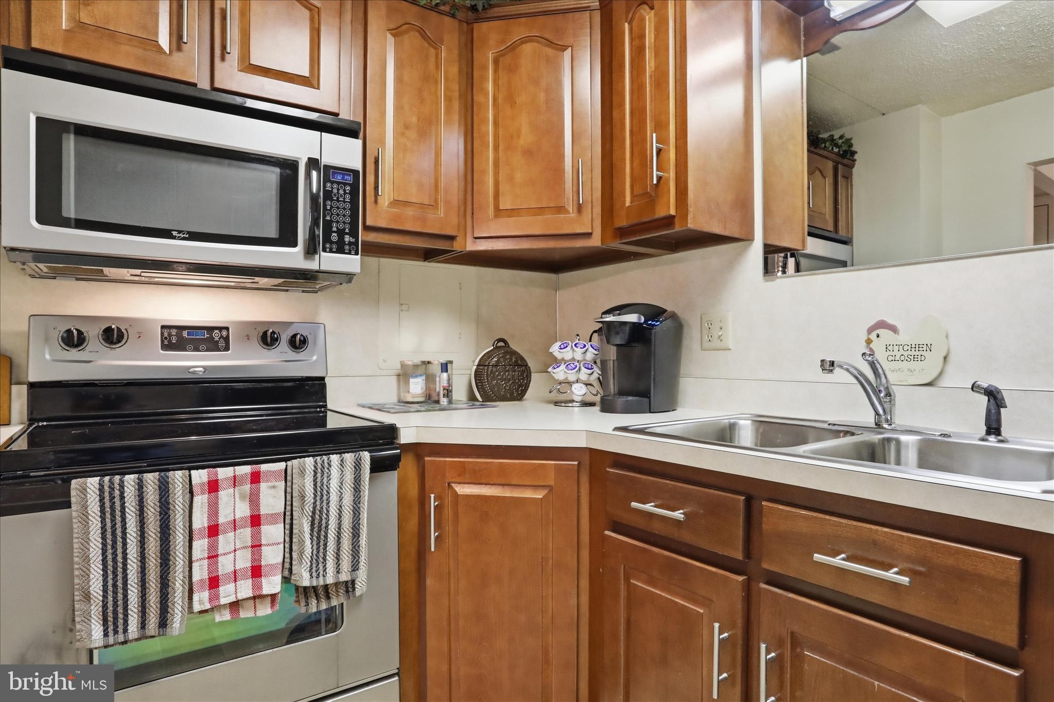 EDGEWOOD CONDOMMINIUMS - Residential