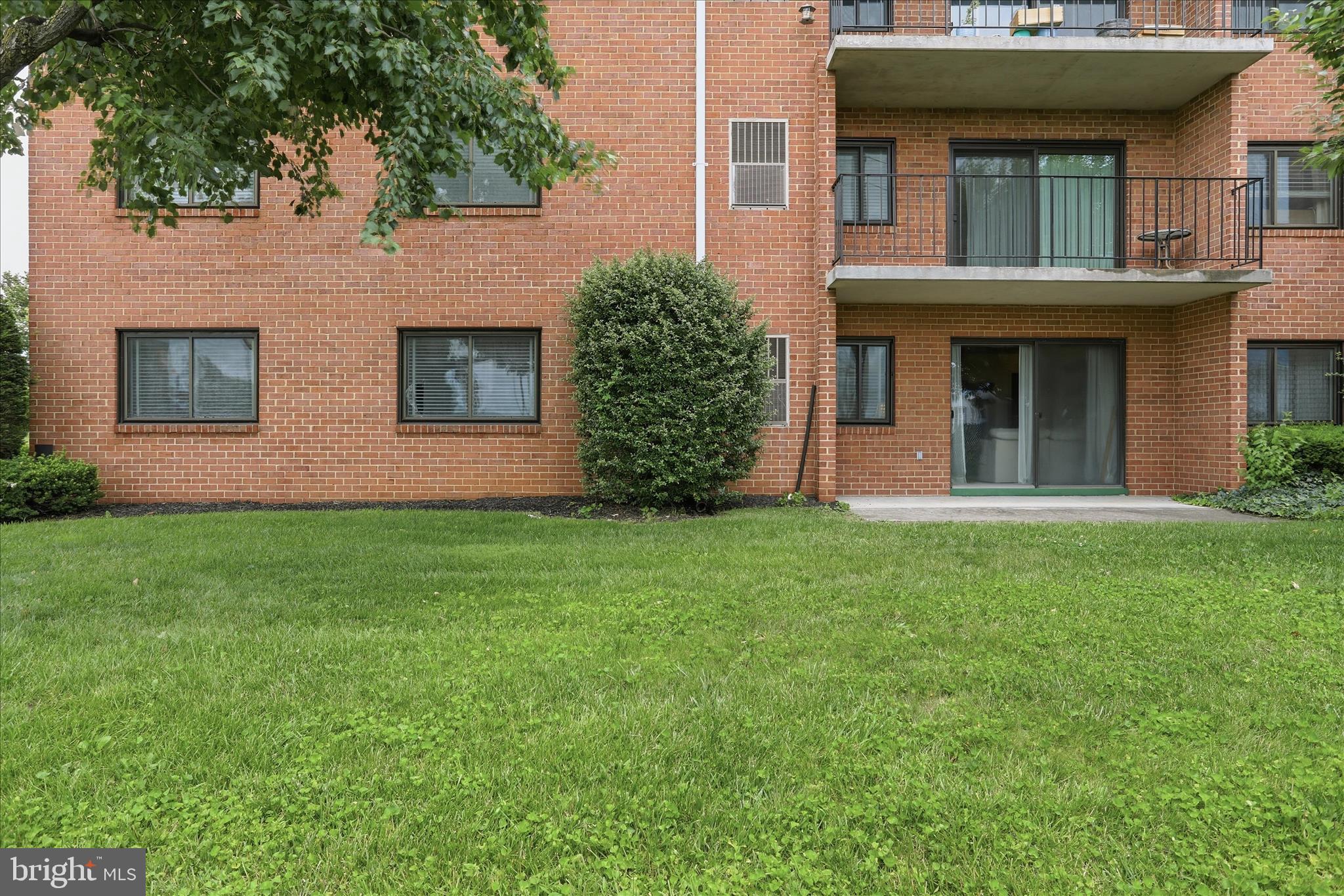 EDGEWOOD CONDOMMINIUMS - Residential