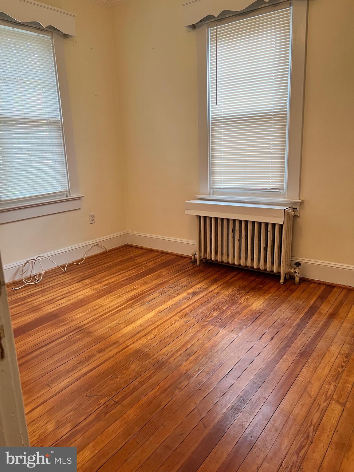 HOLLYWOOD - Residential Lease