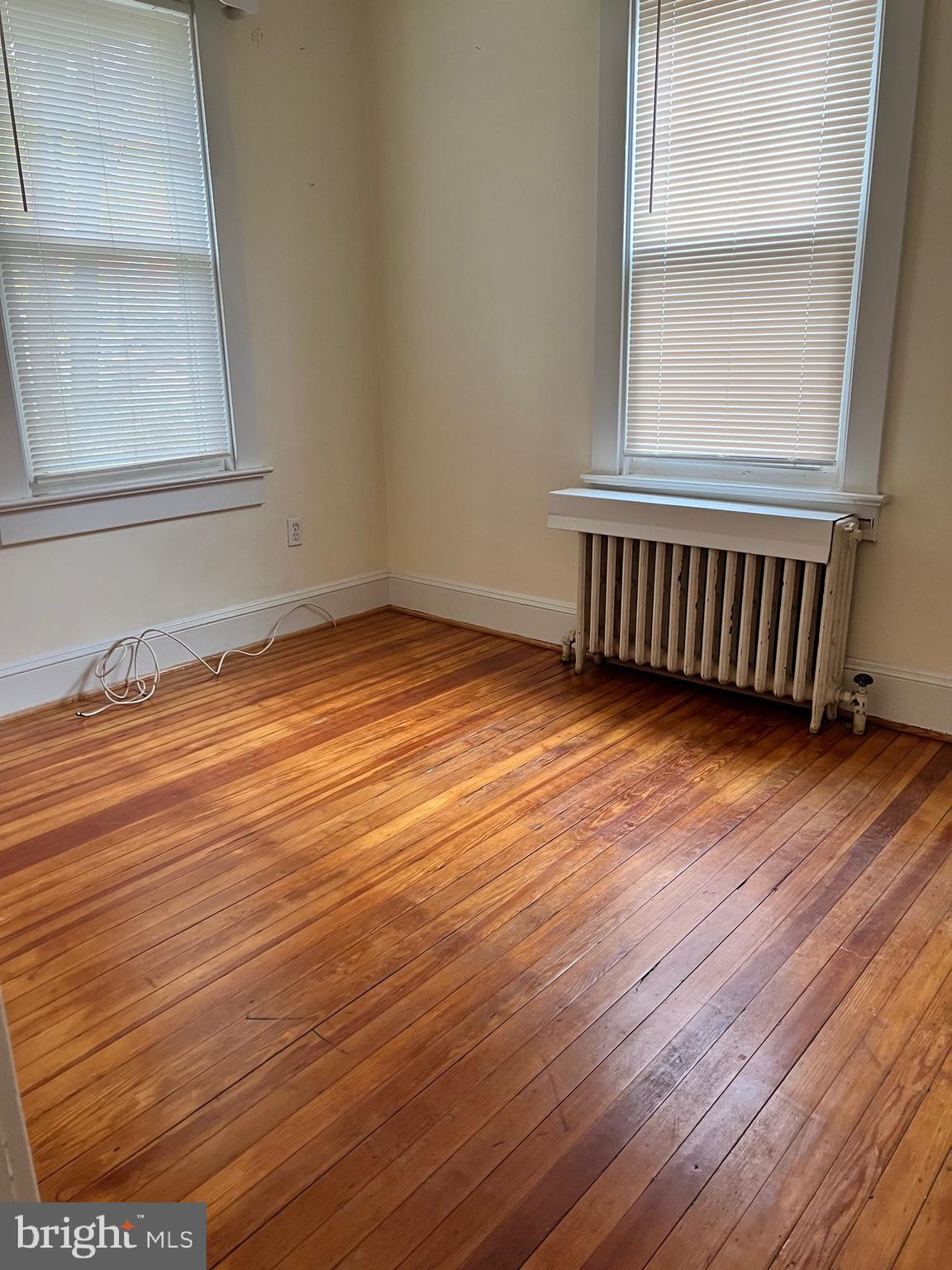 HOLLYWOOD - Residential Lease
