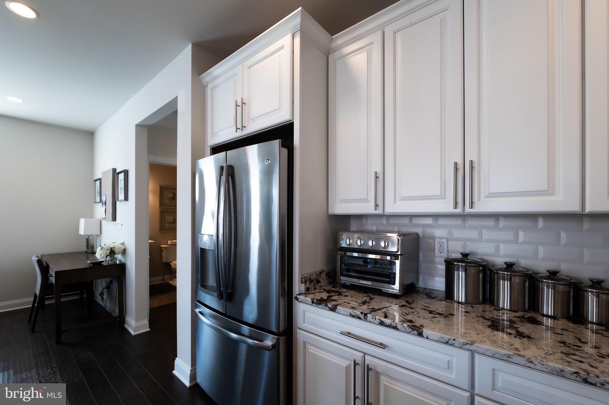 MARLBORO RIDGE - Residential