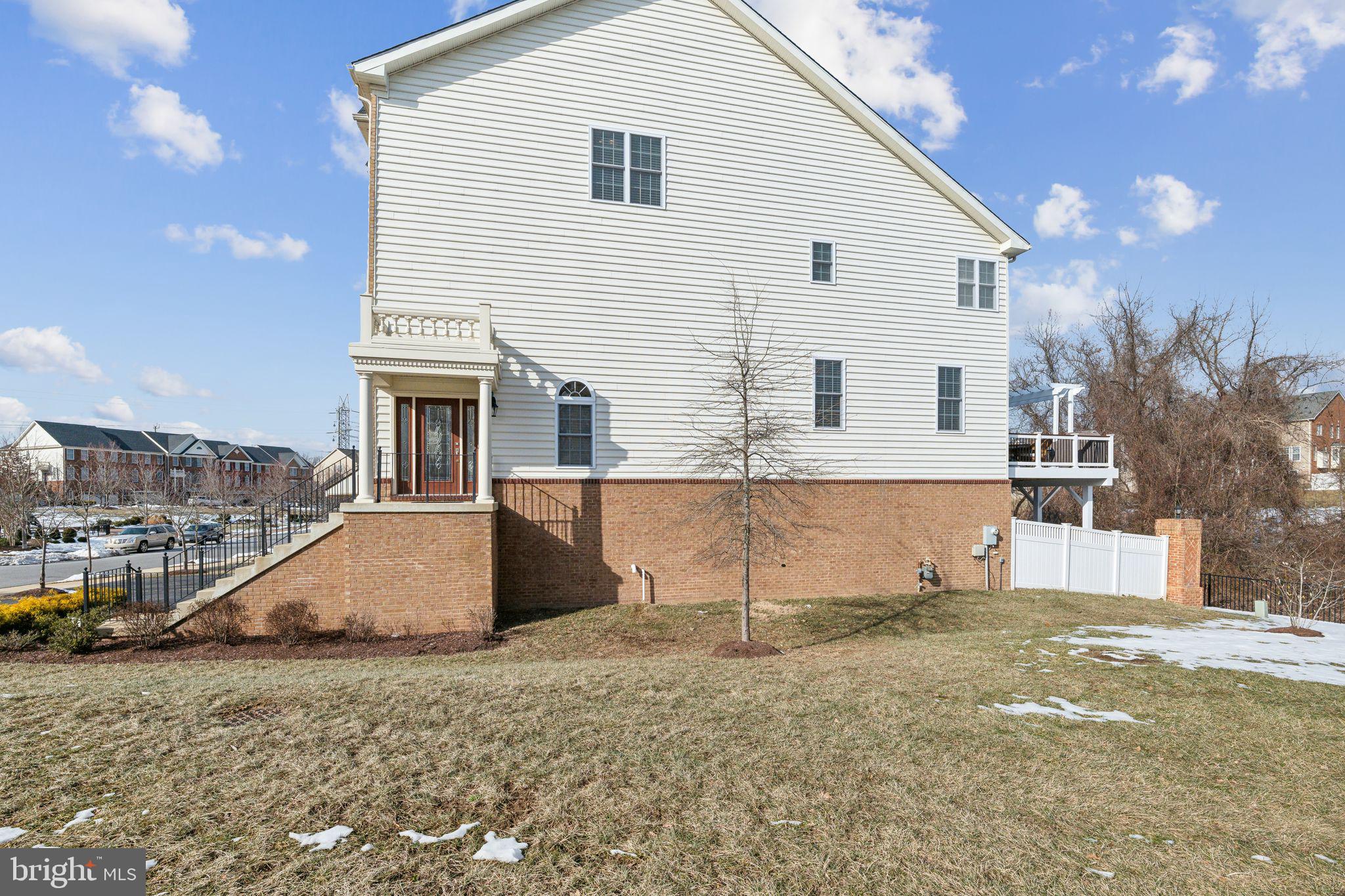 MARLBORO RIDGE - Residential