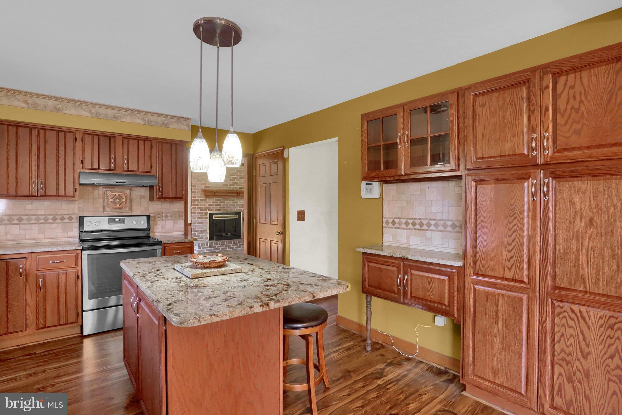 LAUREL HILLS - Residential