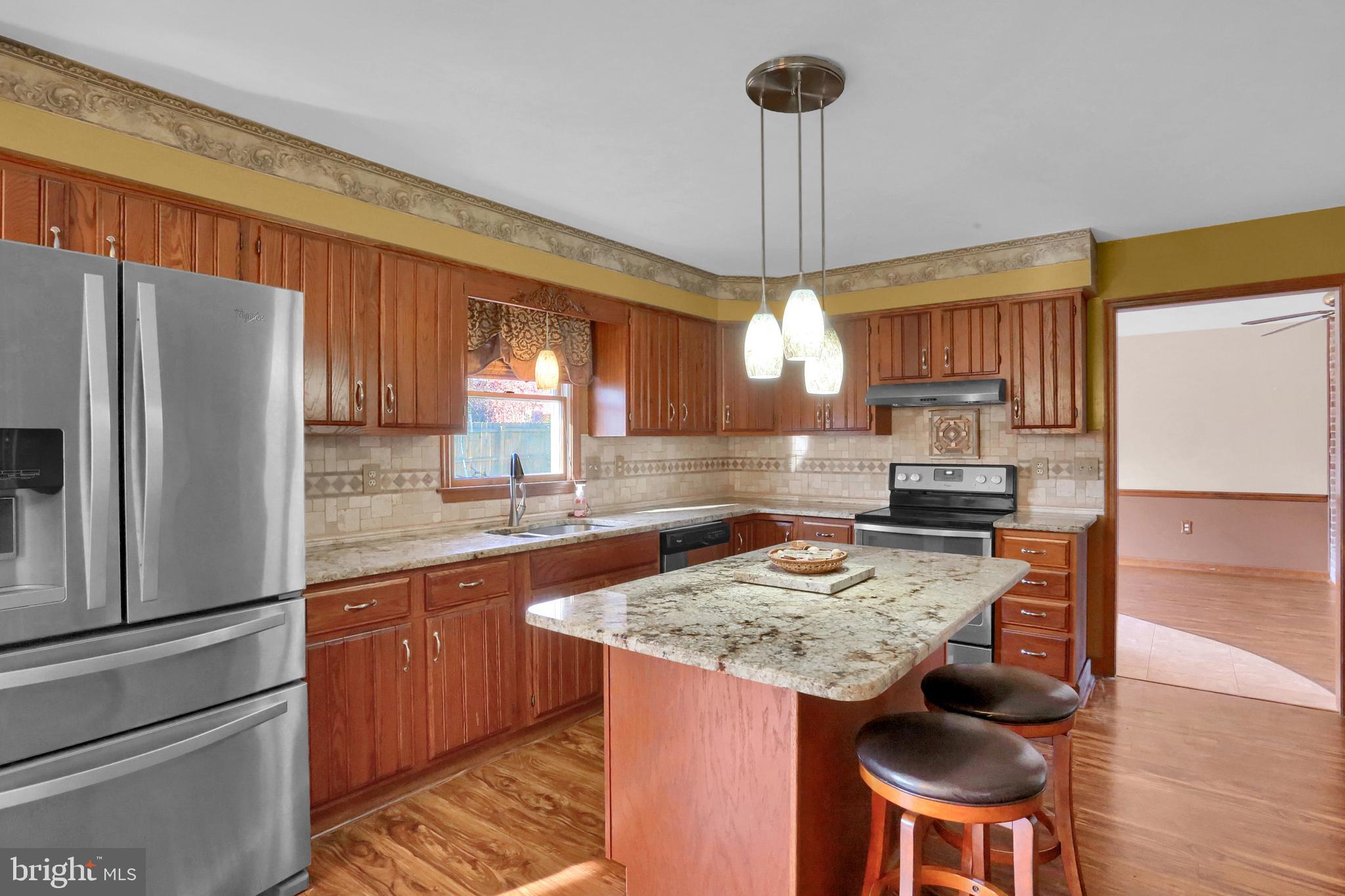 LAUREL HILLS - Residential