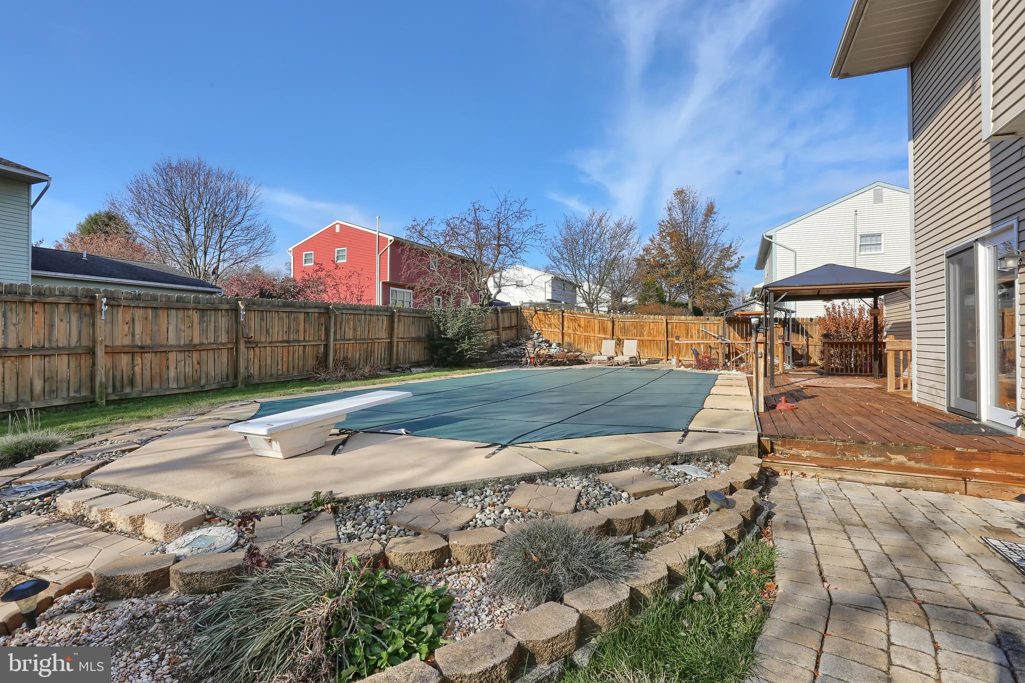 LAUREL HILLS - Residential
