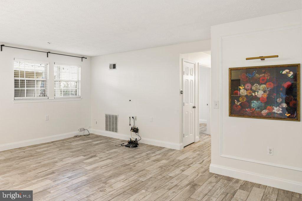 ELKRIDGE TOWN CENTER - Residential