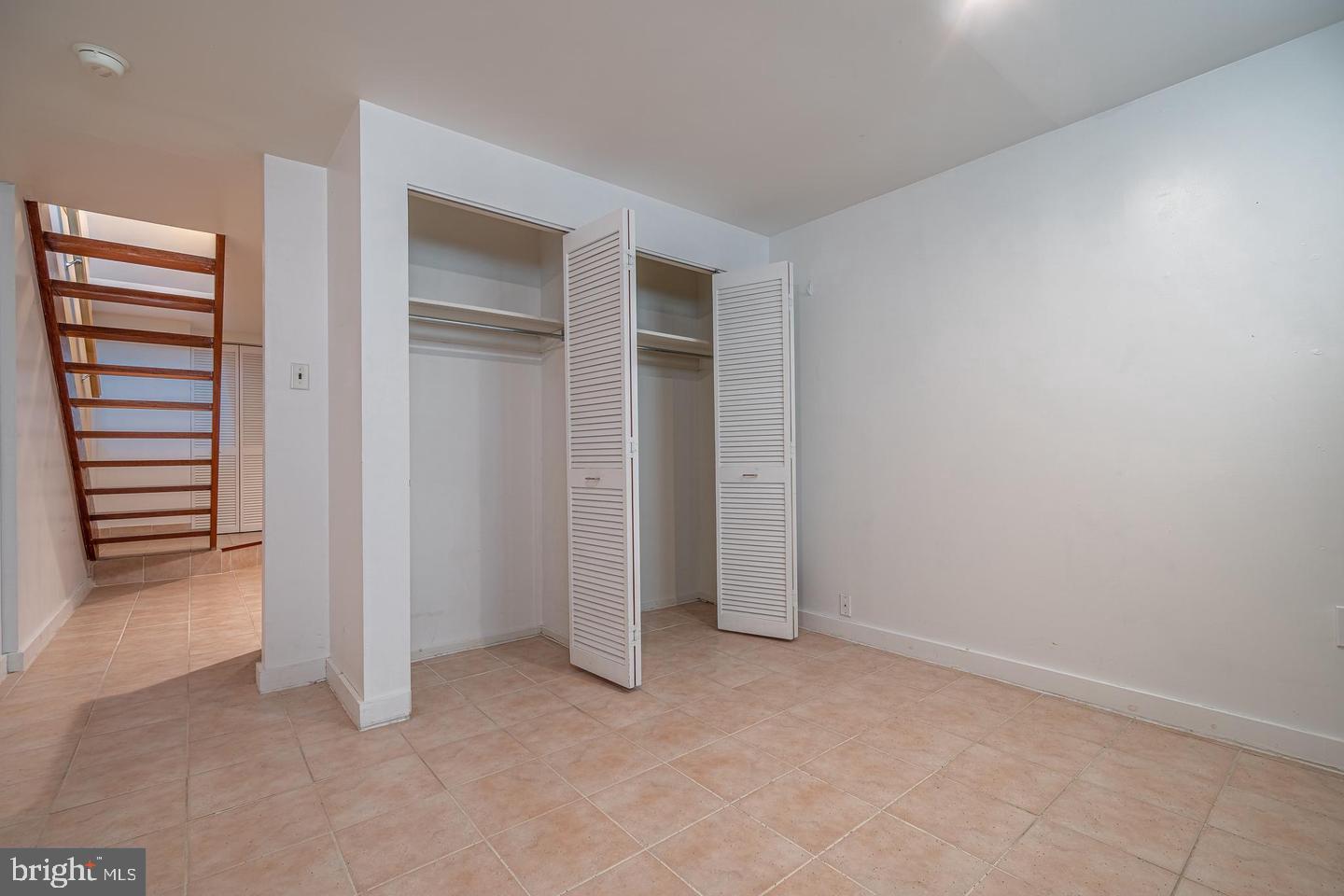 ART MUSEUM AREA - Residential