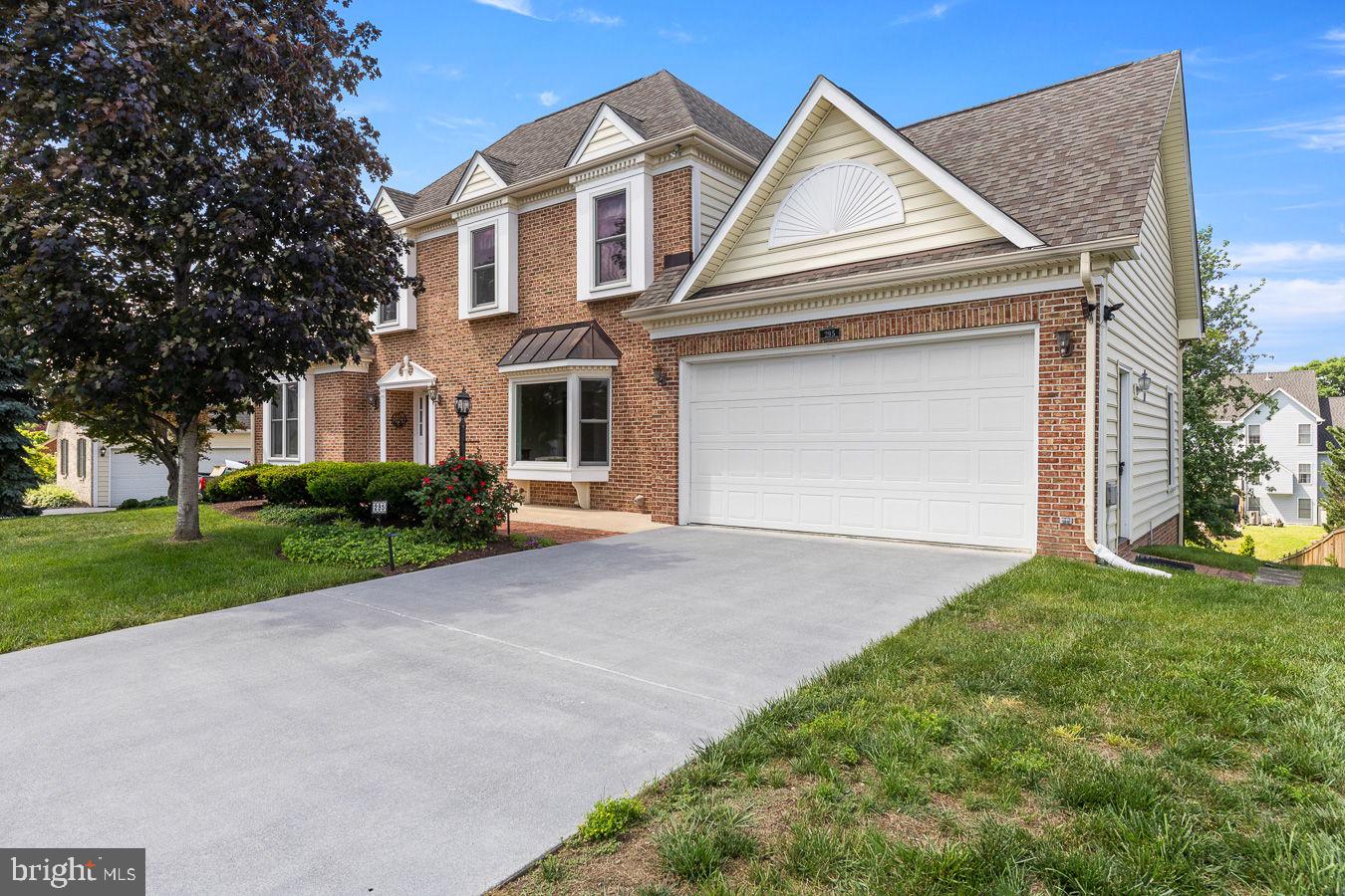 OAKDALE CROSSING - Residential
