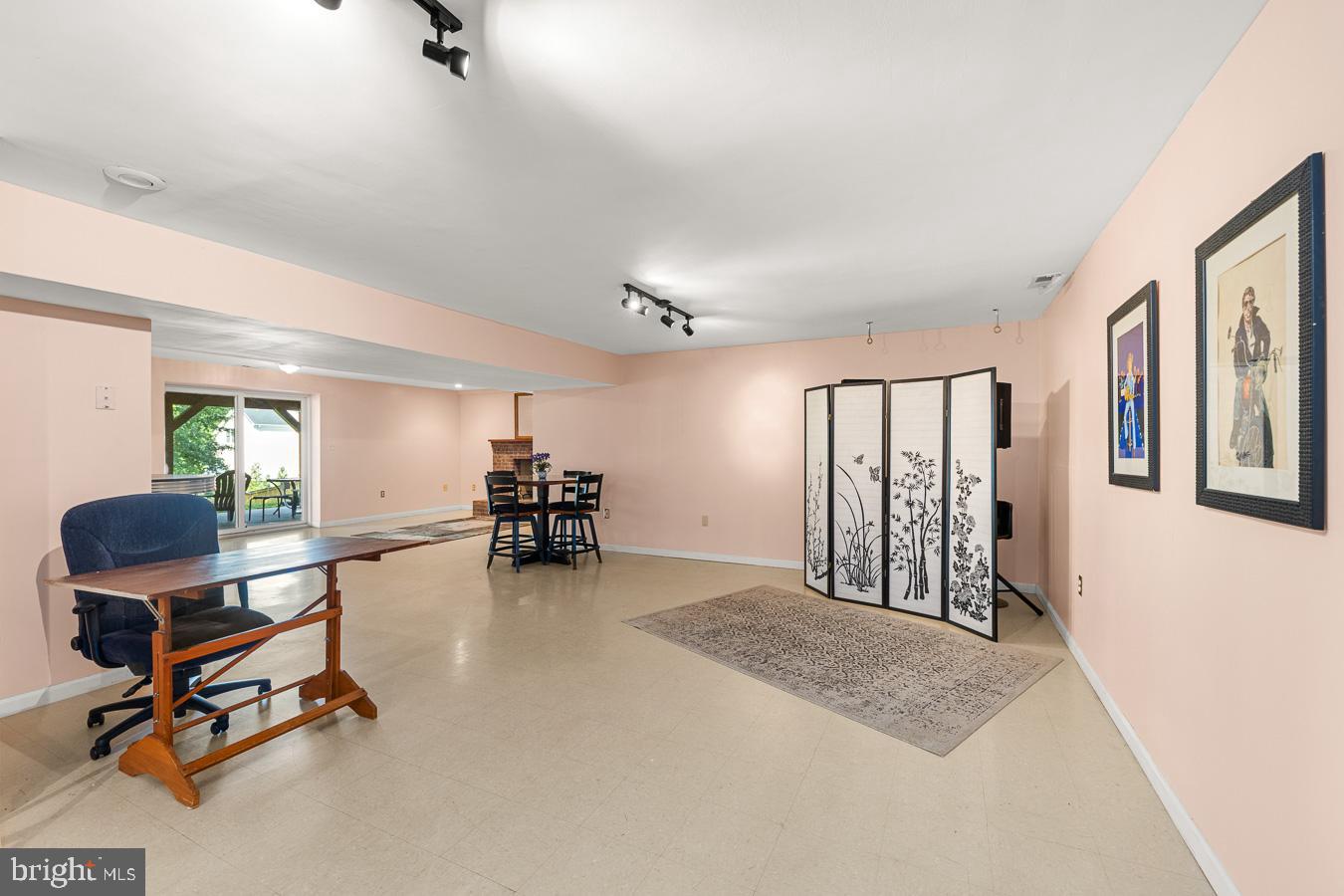 OAKDALE CROSSING - Residential