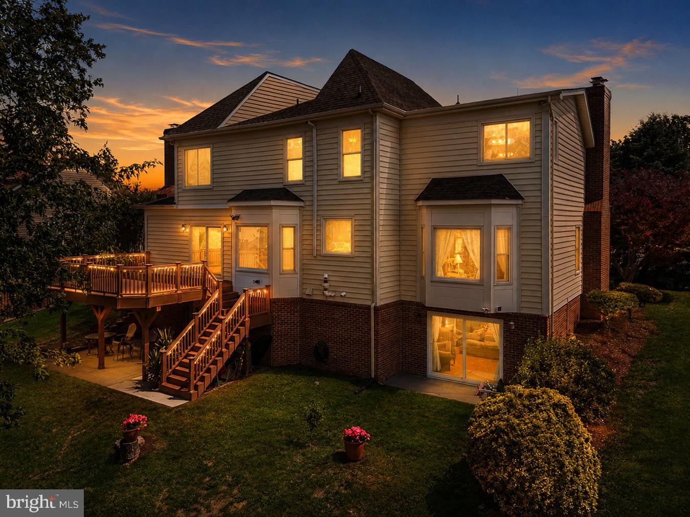 OAKDALE CROSSING - Residential