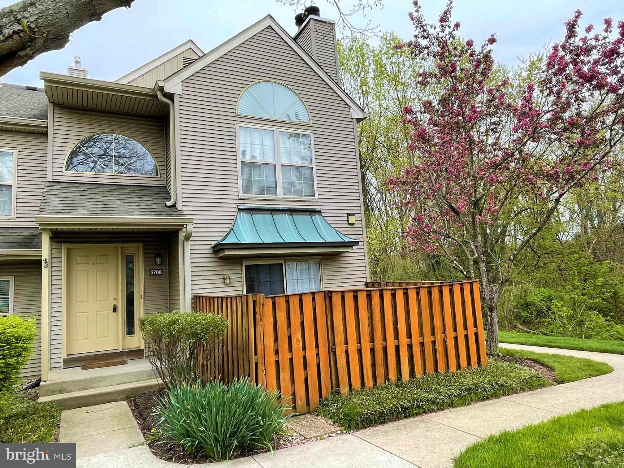 Lovely updated end unit in Makefield Glen.  At the edge of the woods this home has the ultimate of privacy in the neighborhood. The inside is beautiful. The painted staircase leads you to the main living level complete with freshly painted walls, tall ceilings, access to your private balcony, and planked flooring. The kitchen features newer appliances, planked flooring and brushed nickel hardware. Additional features include 2 spacious bedrooms with planked flooring,  master with large shower and hall bath. There is a large loft that can be easily used as an office or bedroom.  Tenant has access to the community pool.  NO PETS