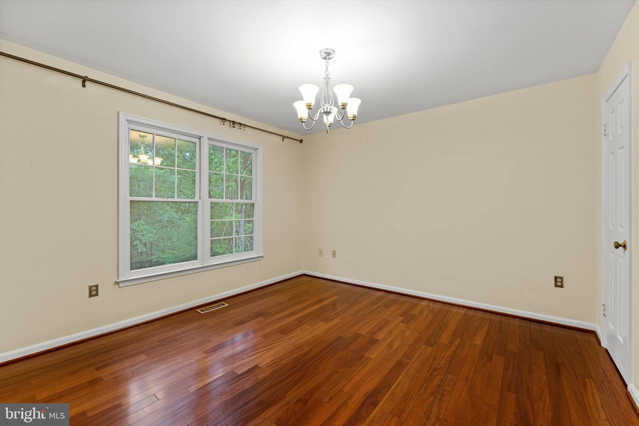 COMPTON HEIGHTS - Residential