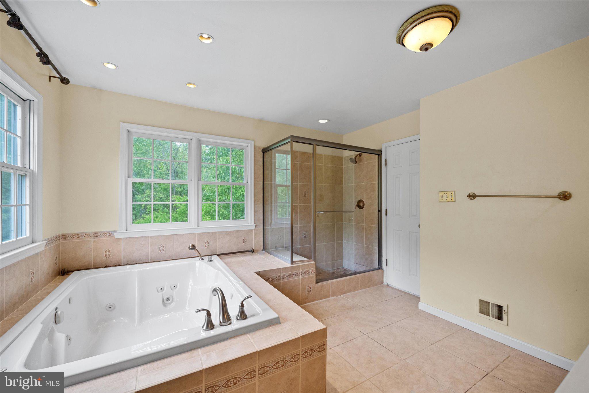 COMPTON HEIGHTS - Residential