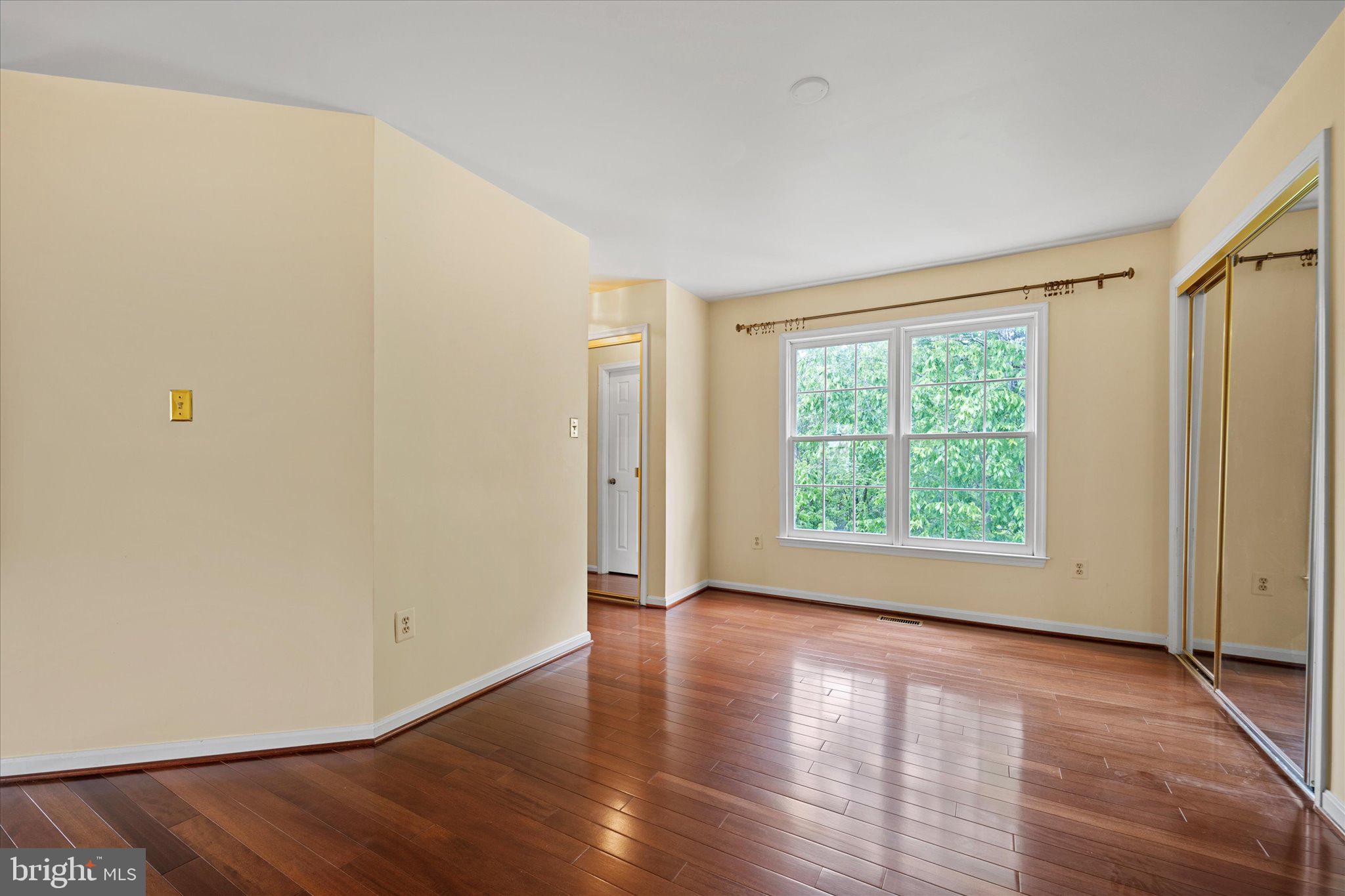 COMPTON HEIGHTS - Residential