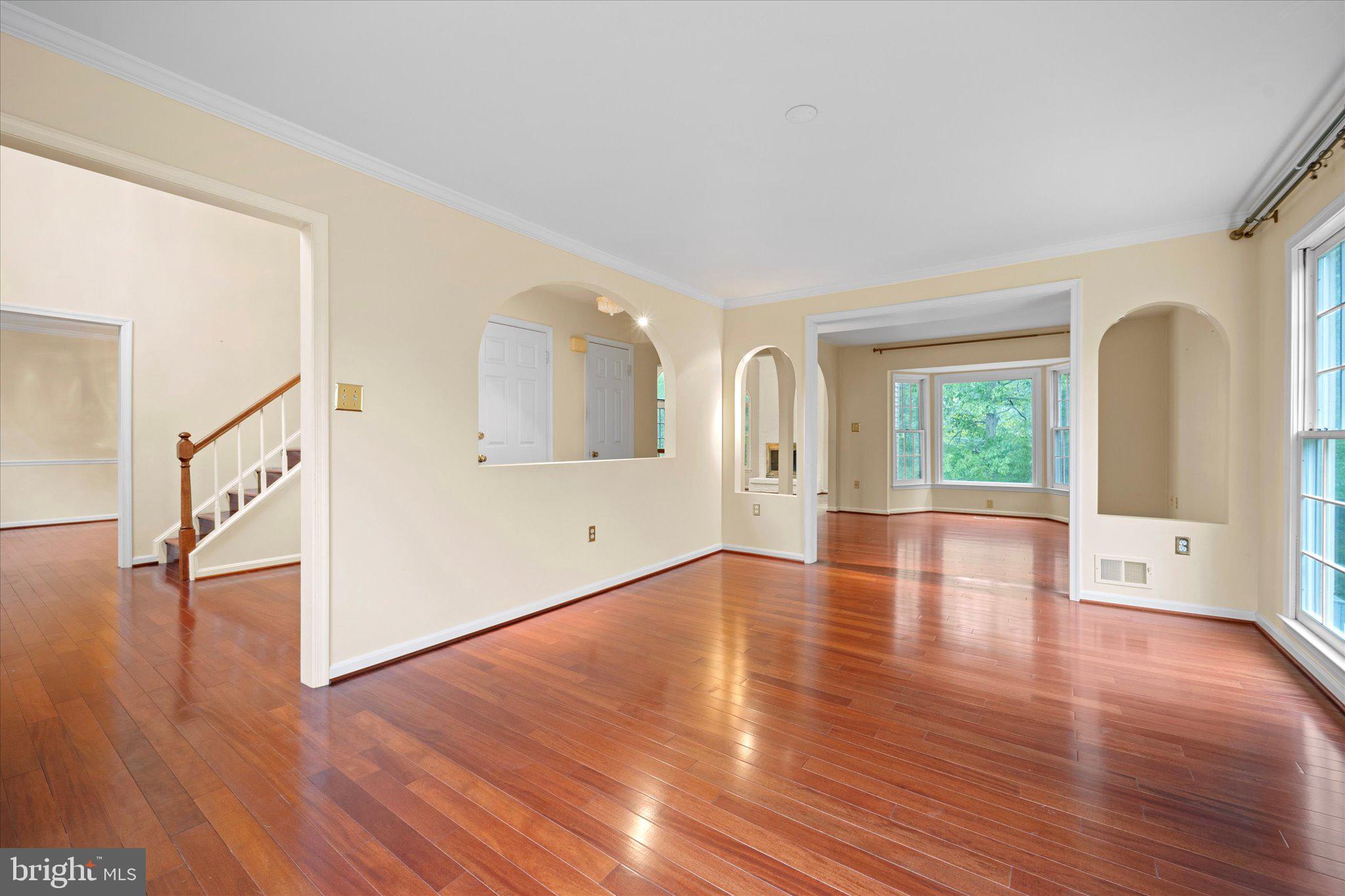 COMPTON HEIGHTS - Residential