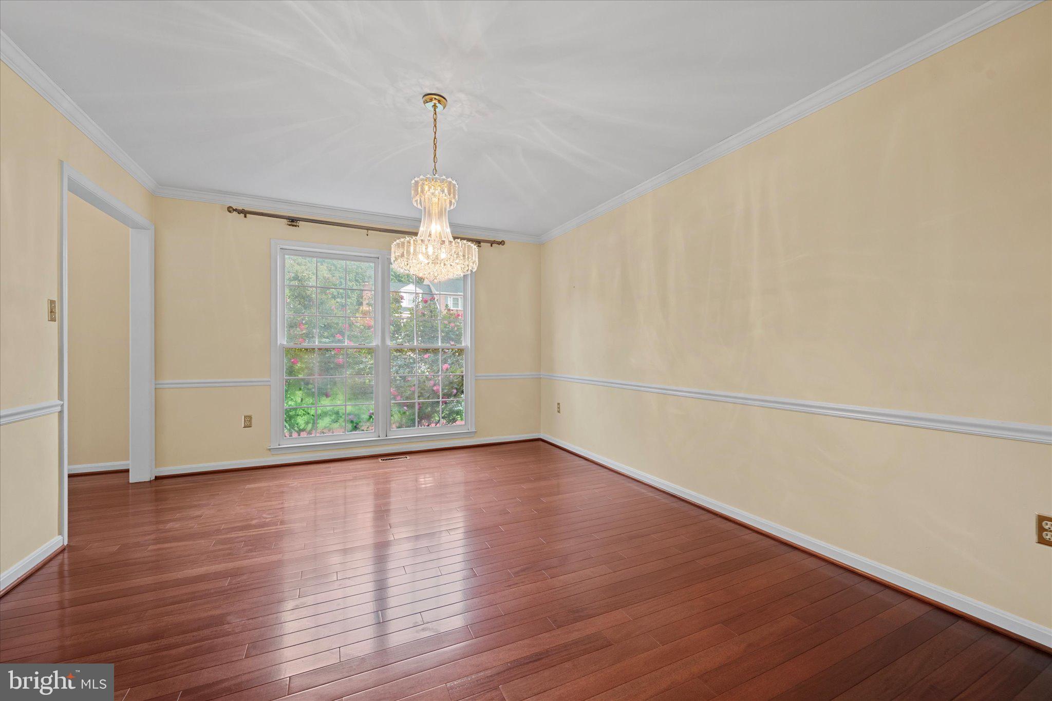 COMPTON HEIGHTS - Residential