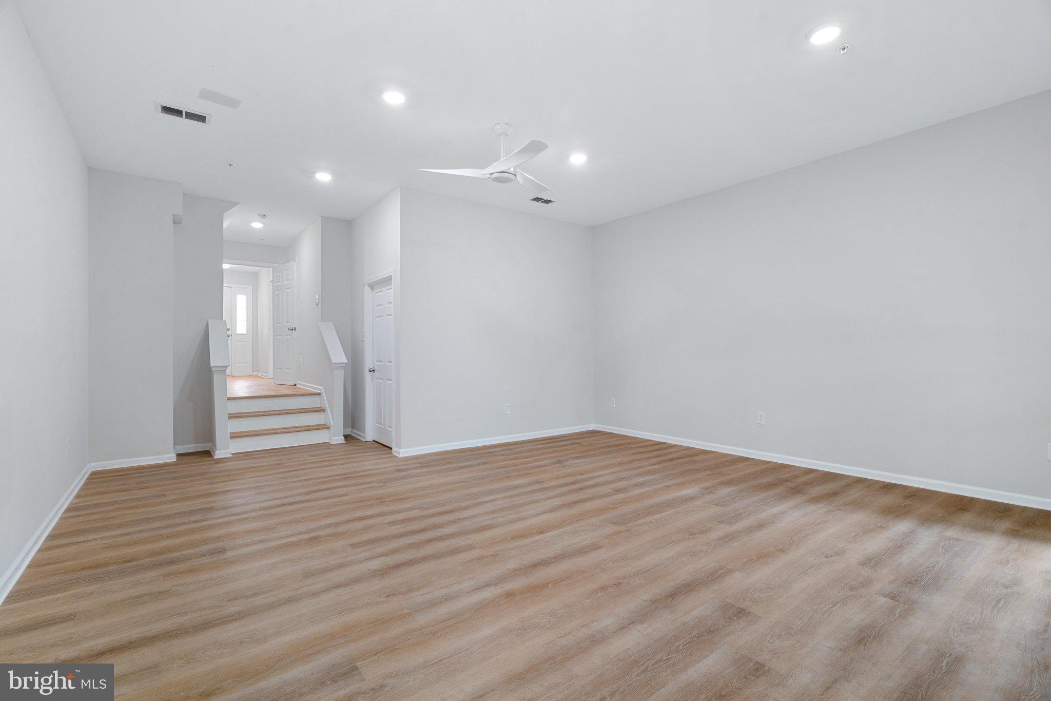 WHITTIER - Residential
