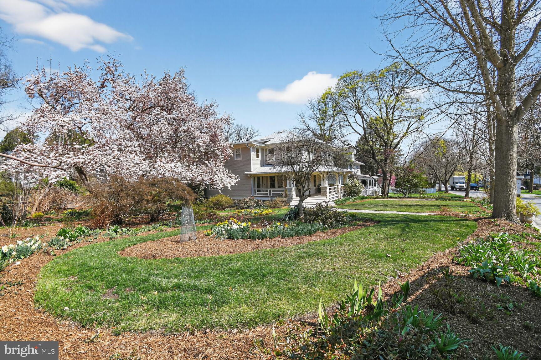 KENSINGTON PARK - Residential