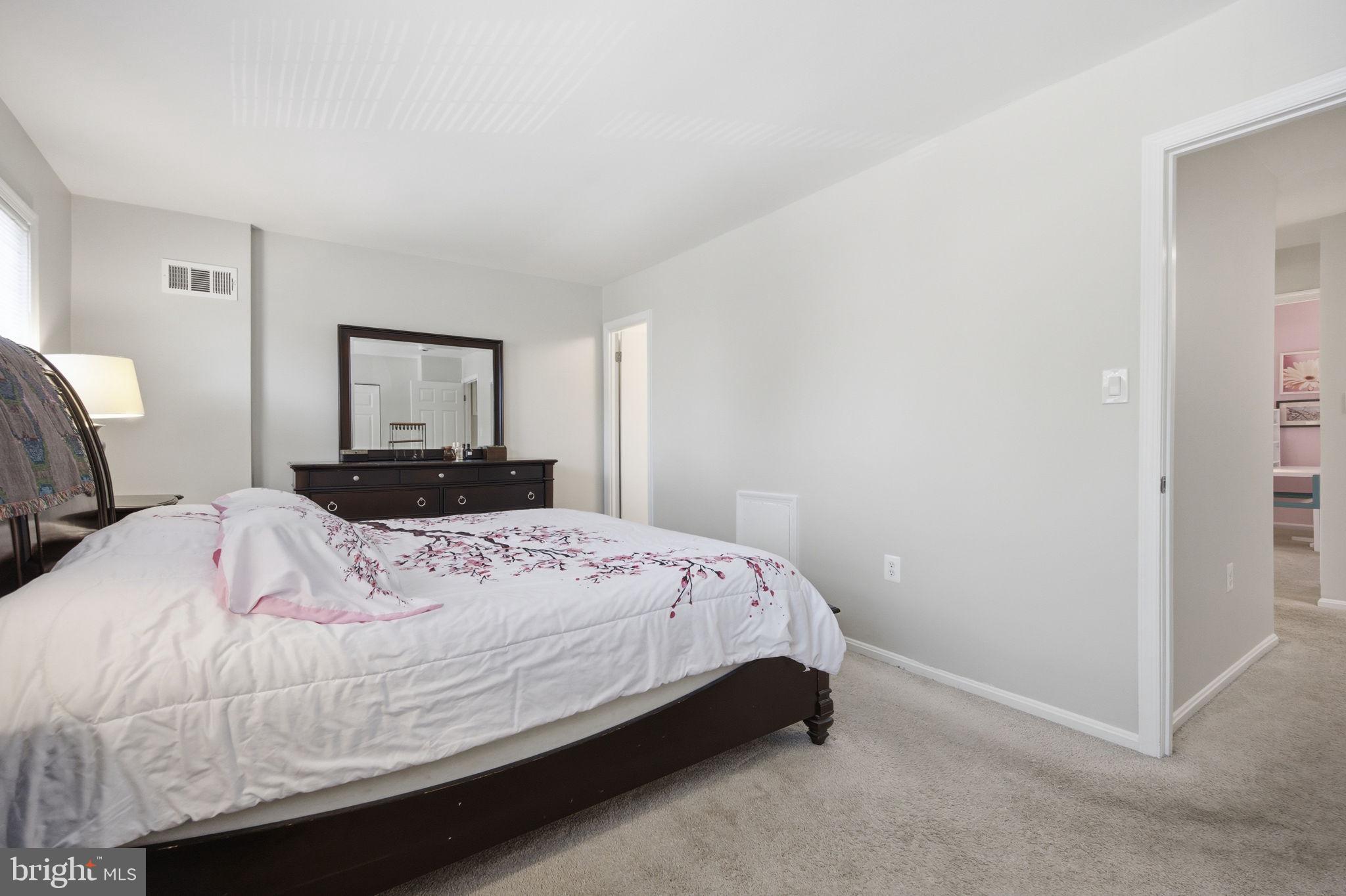 PLYMOUTH GARDENS - Residential