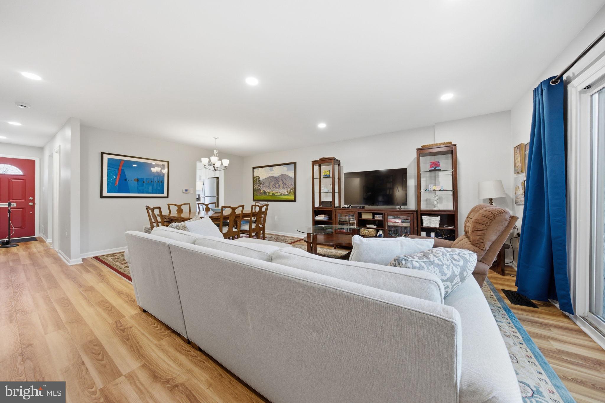 PLYMOUTH GARDENS - Residential
